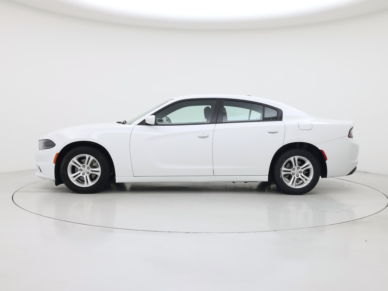 2022 Dodge Charger SXT - Photo 4