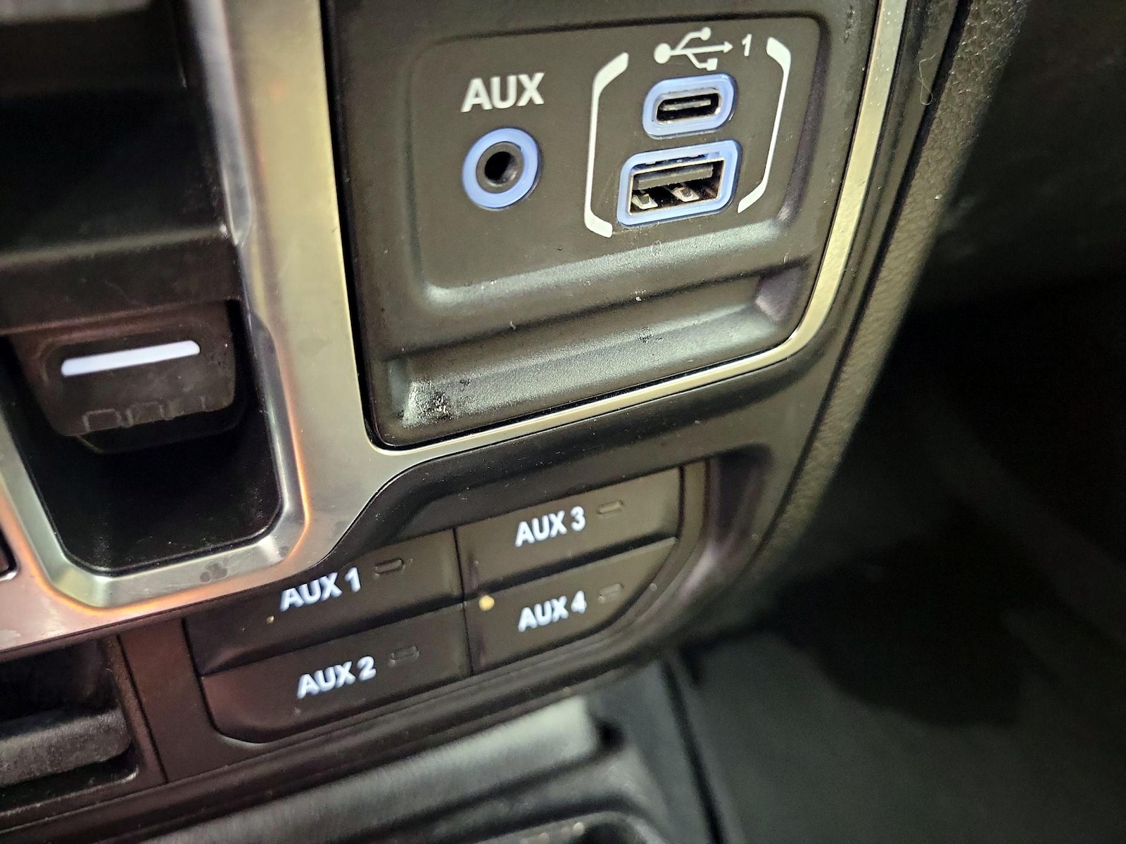 2022 Jeep Wrangler Unlimited Willys - Photo 19