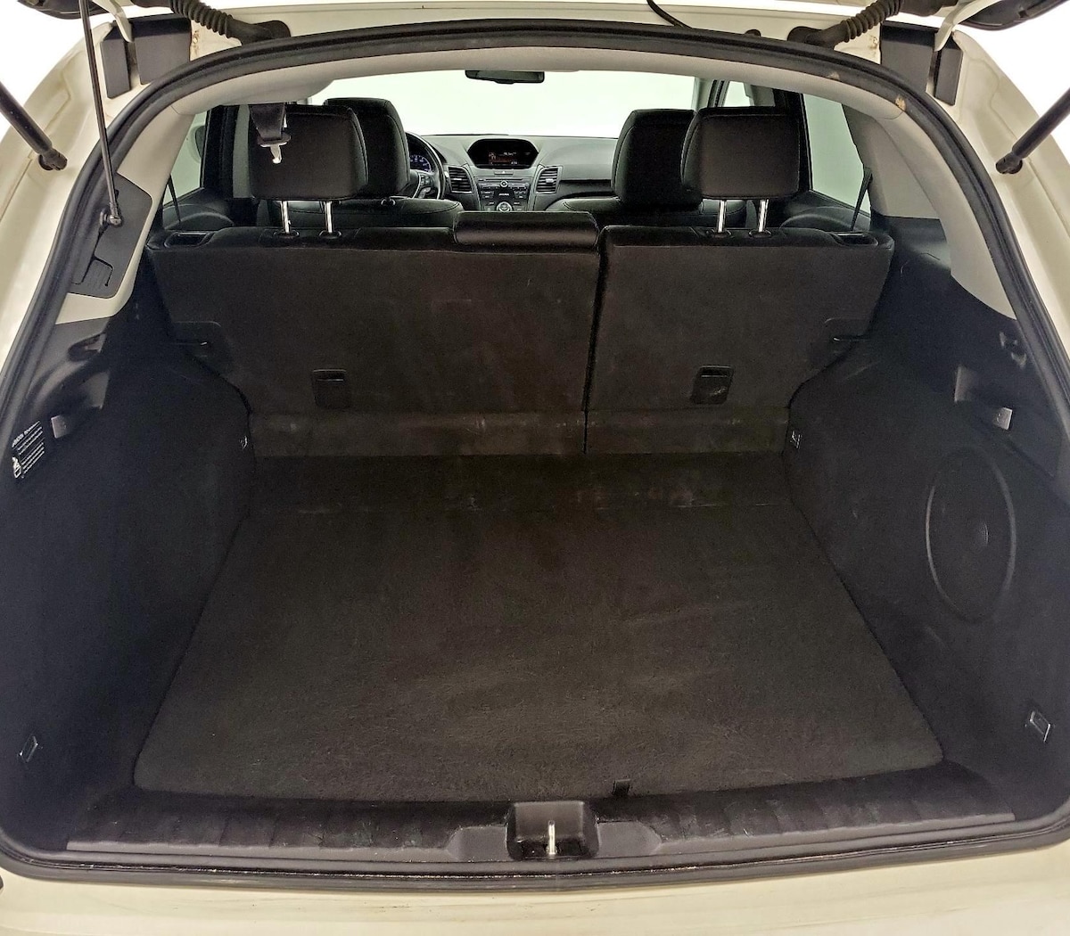 Trunk/Cargo (Seats Up)