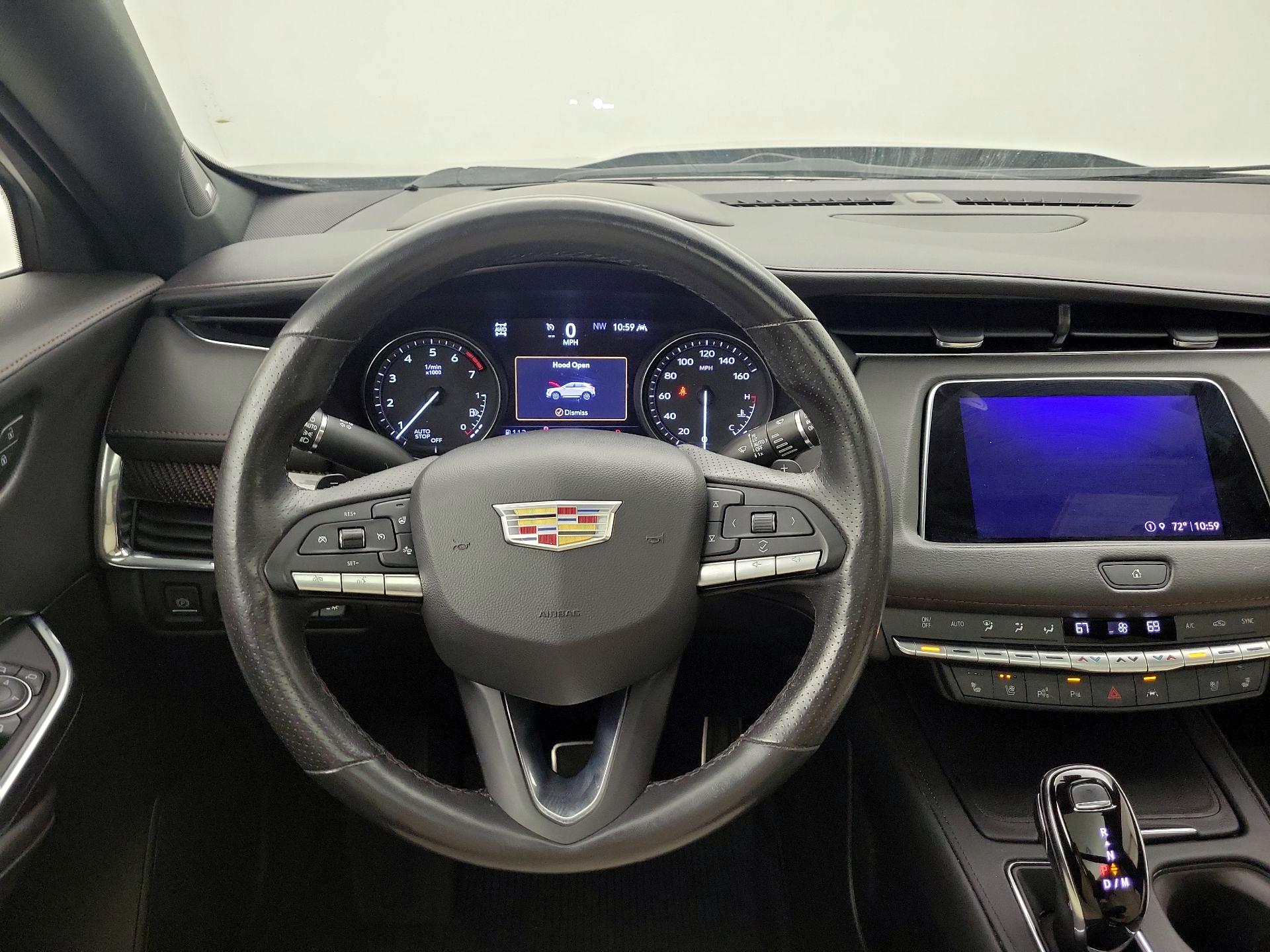 Thumbnail: 2023 Cadillac XT4 - 10