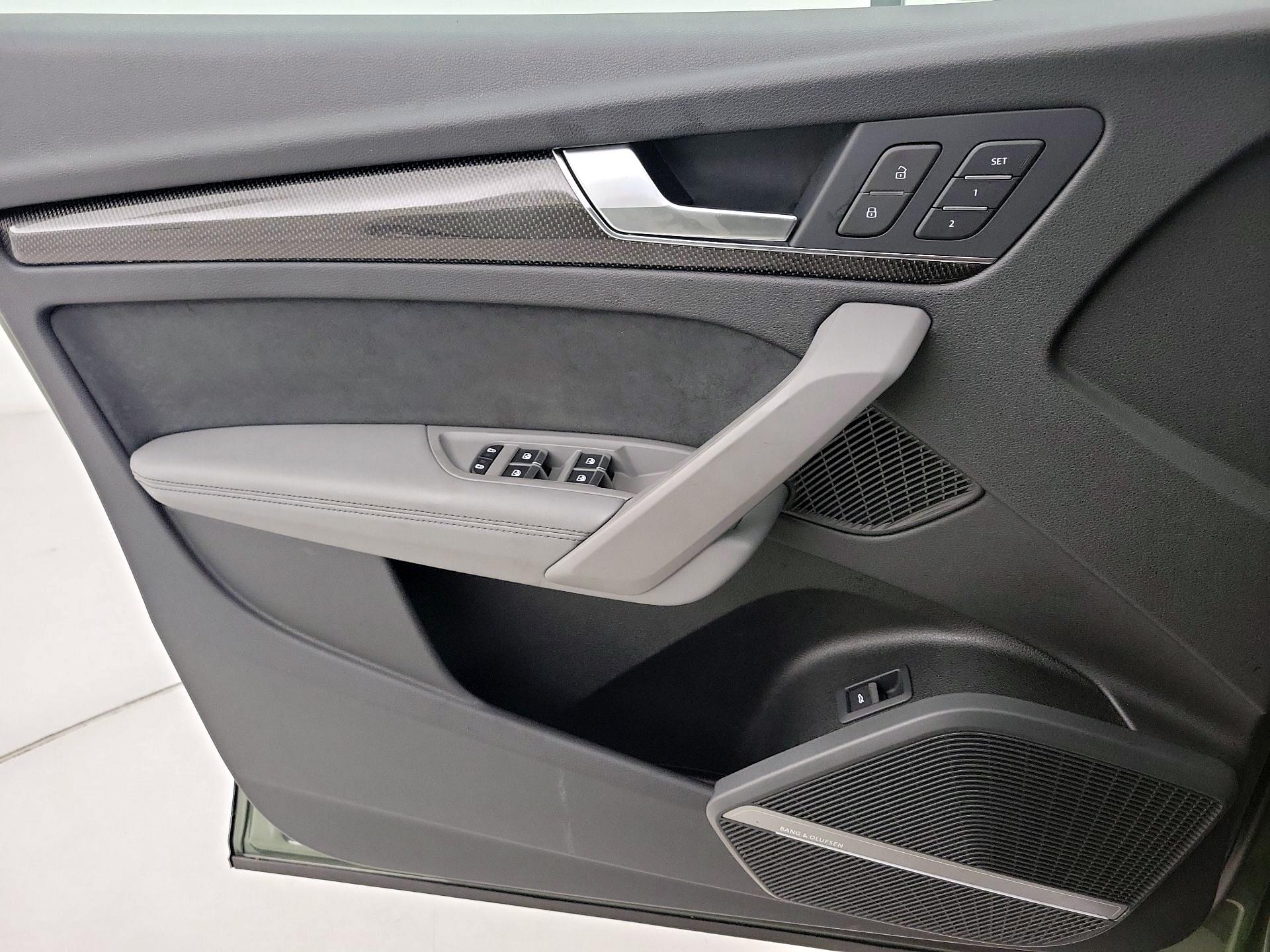 Thumbnail: 2023 Audi SQ5 - 12