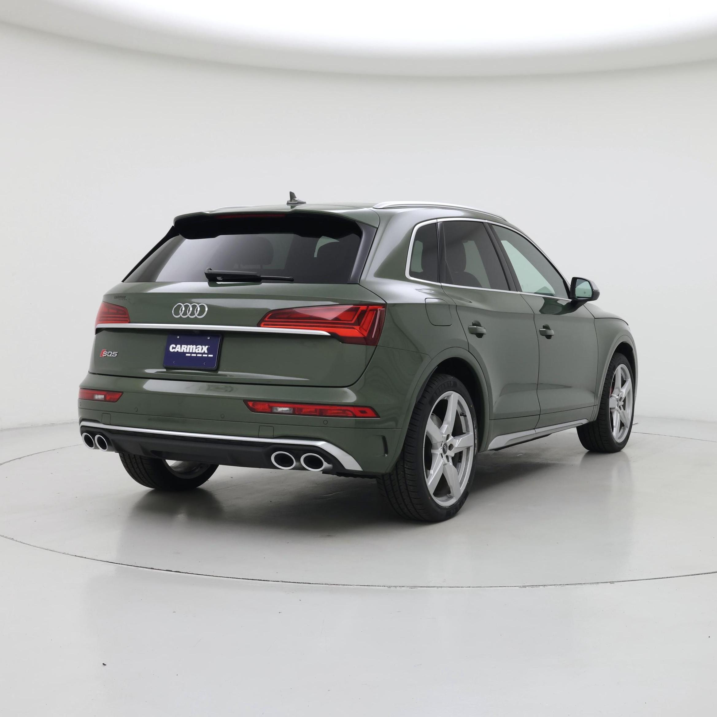 Thumbnail: 2023 Audi SQ5 - 8