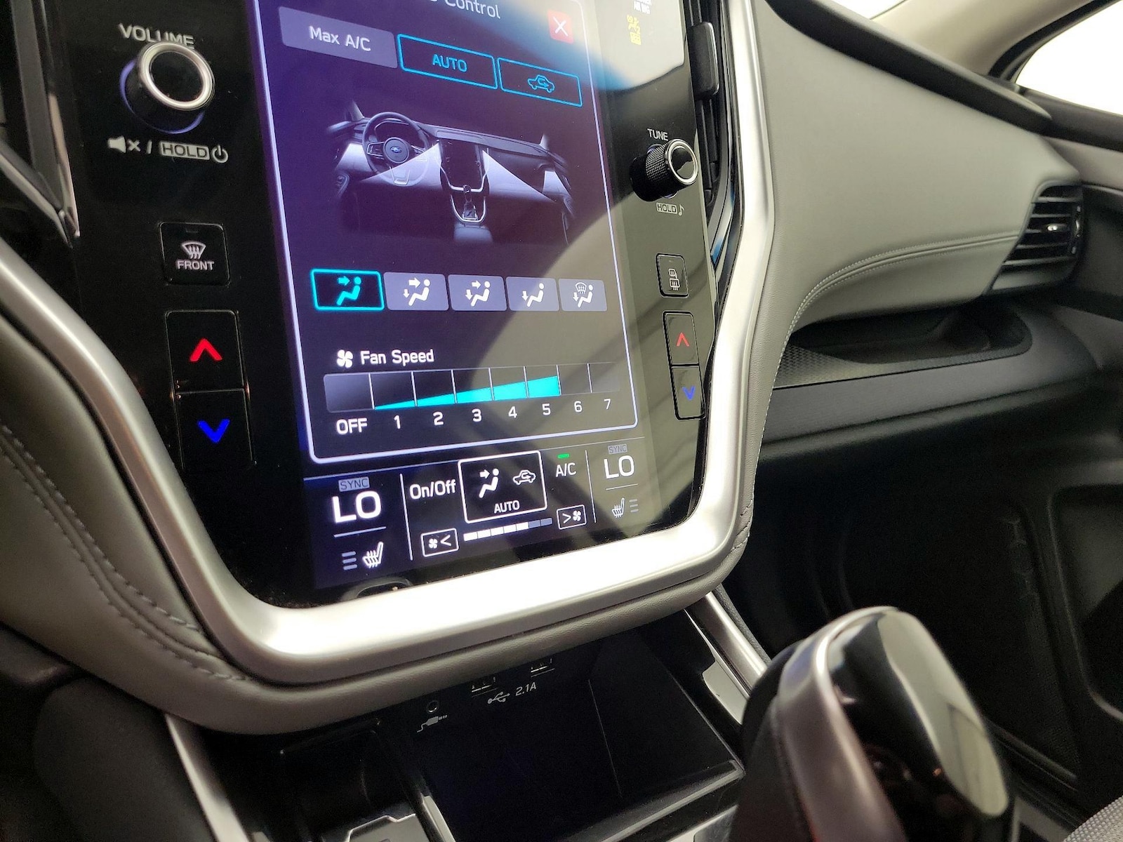 2020 Subaru Outback Premium - Photo 17