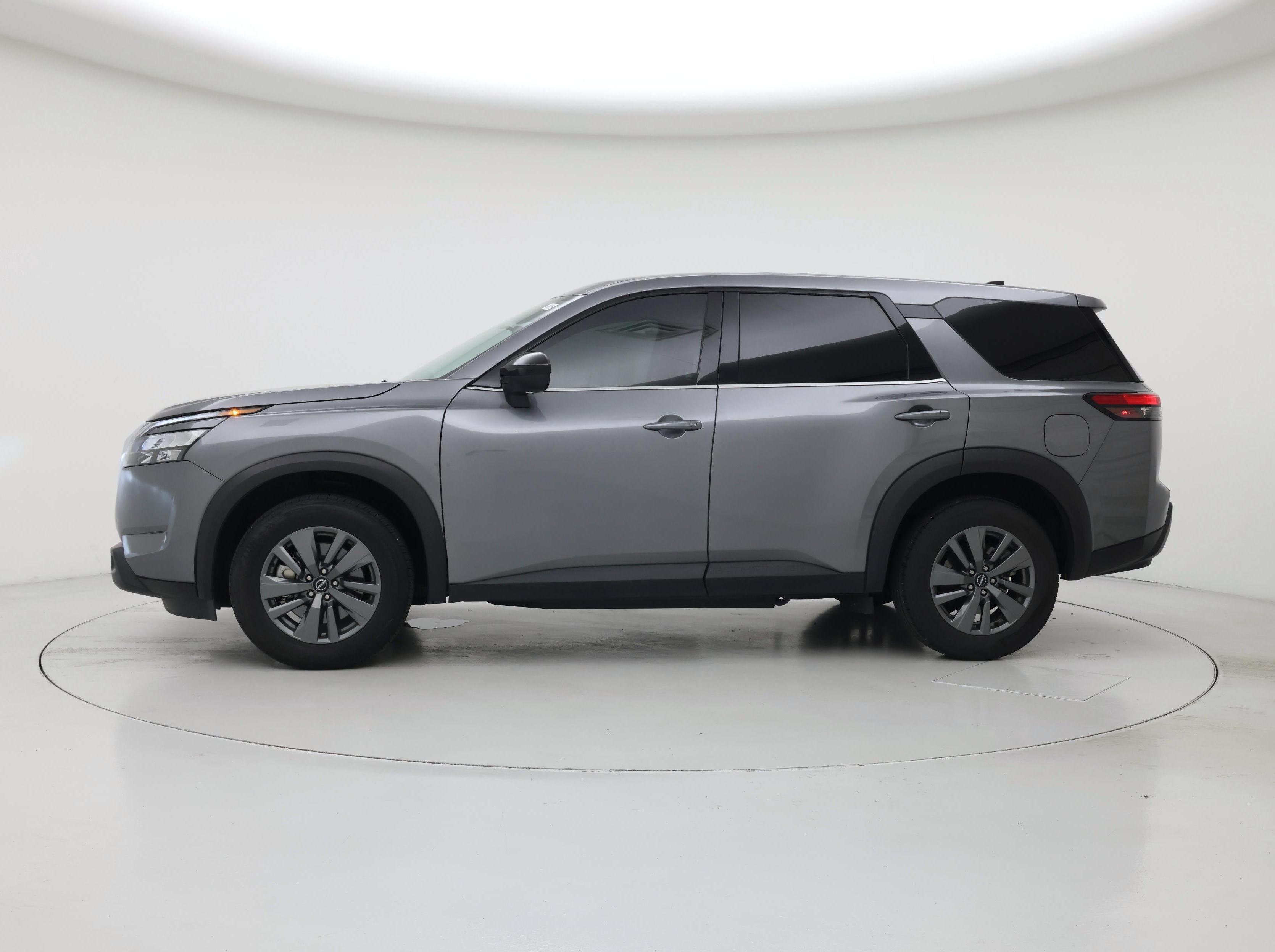 Thumbnail: 2024 Nissan Pathfinder - 3