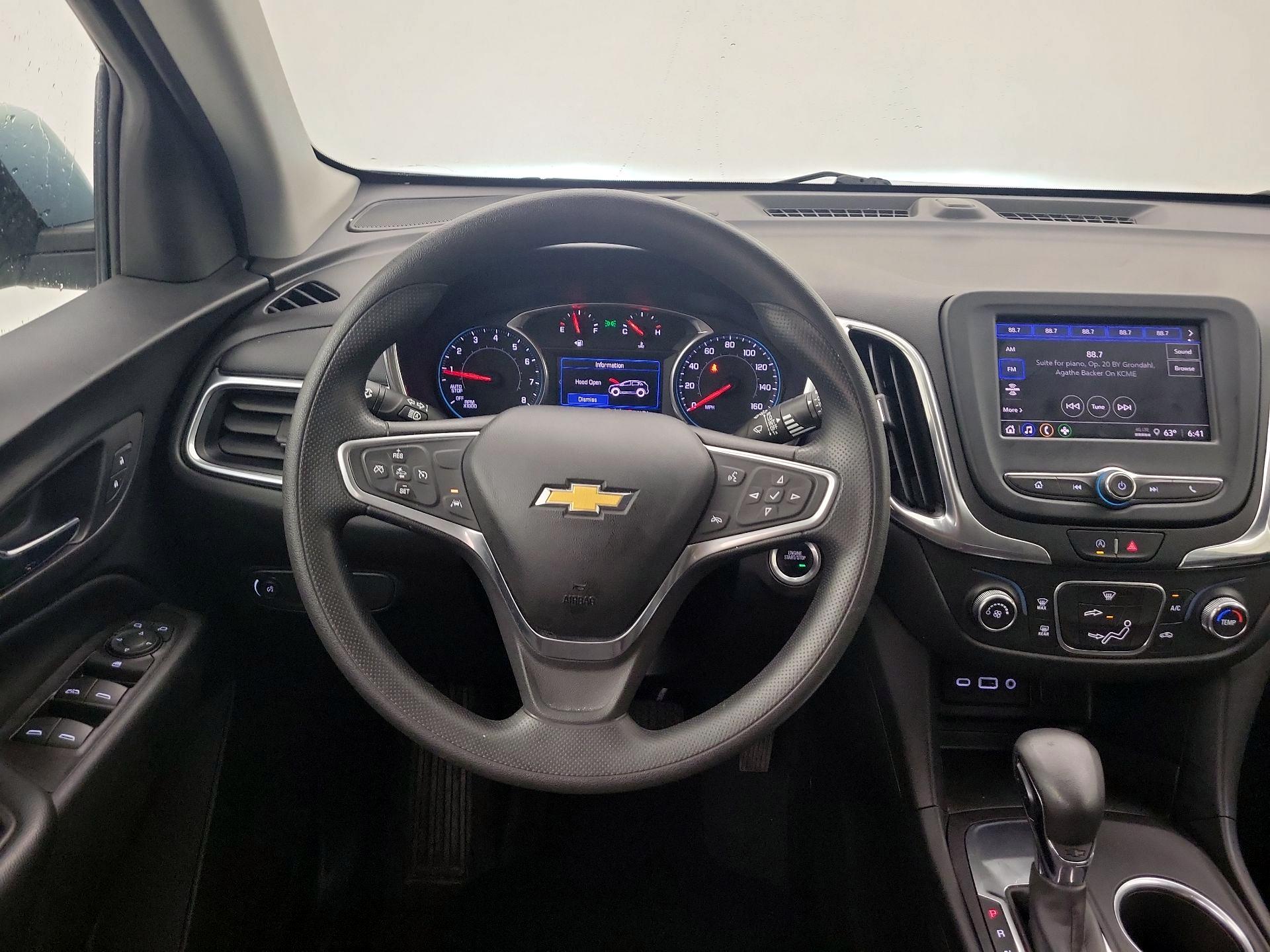 Thumbnail: 2022 Chevrolet Equinox - 10