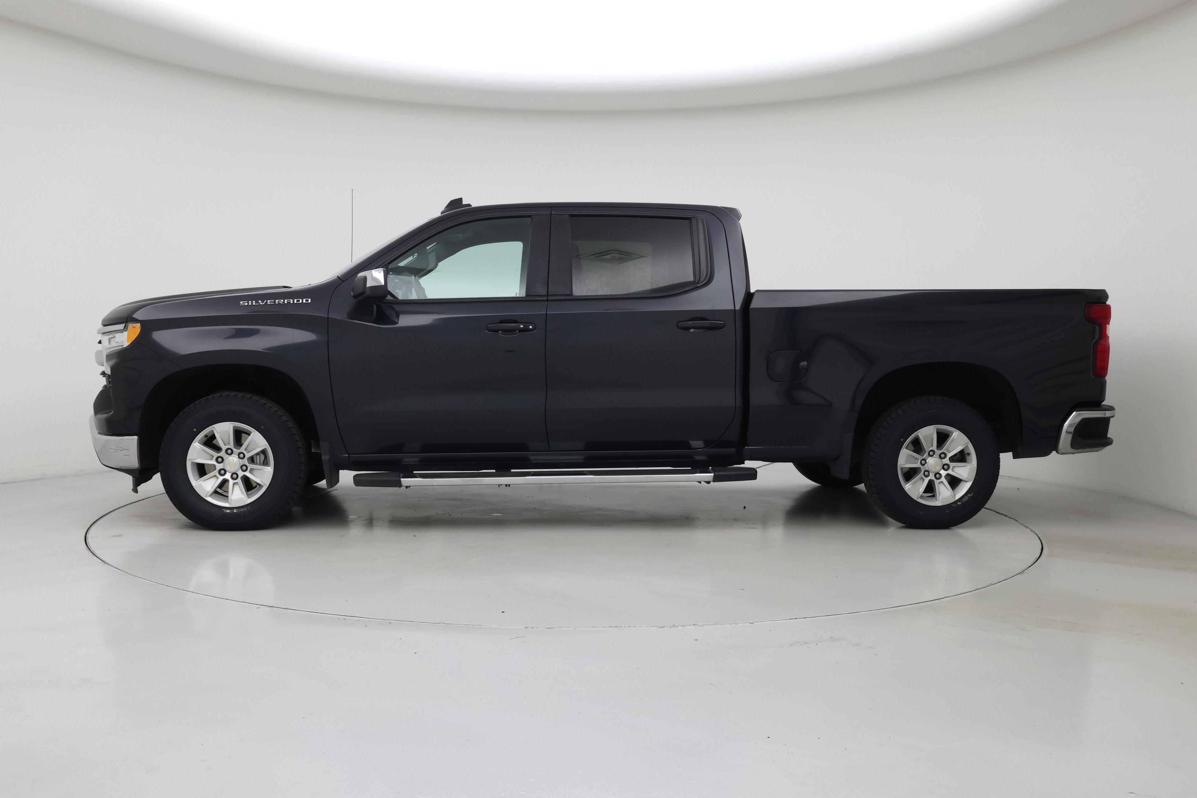 Thumbnail: 2023 Chevrolet Silverado 1500 - 3