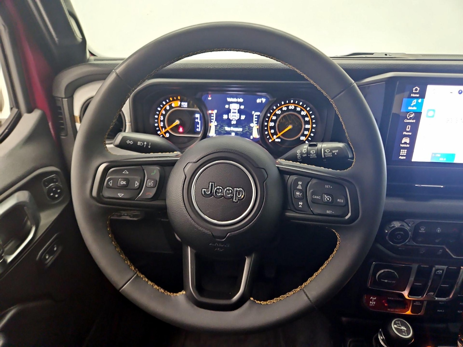 2024 Jeep Wrangler 4-Door Willys - Photo 11