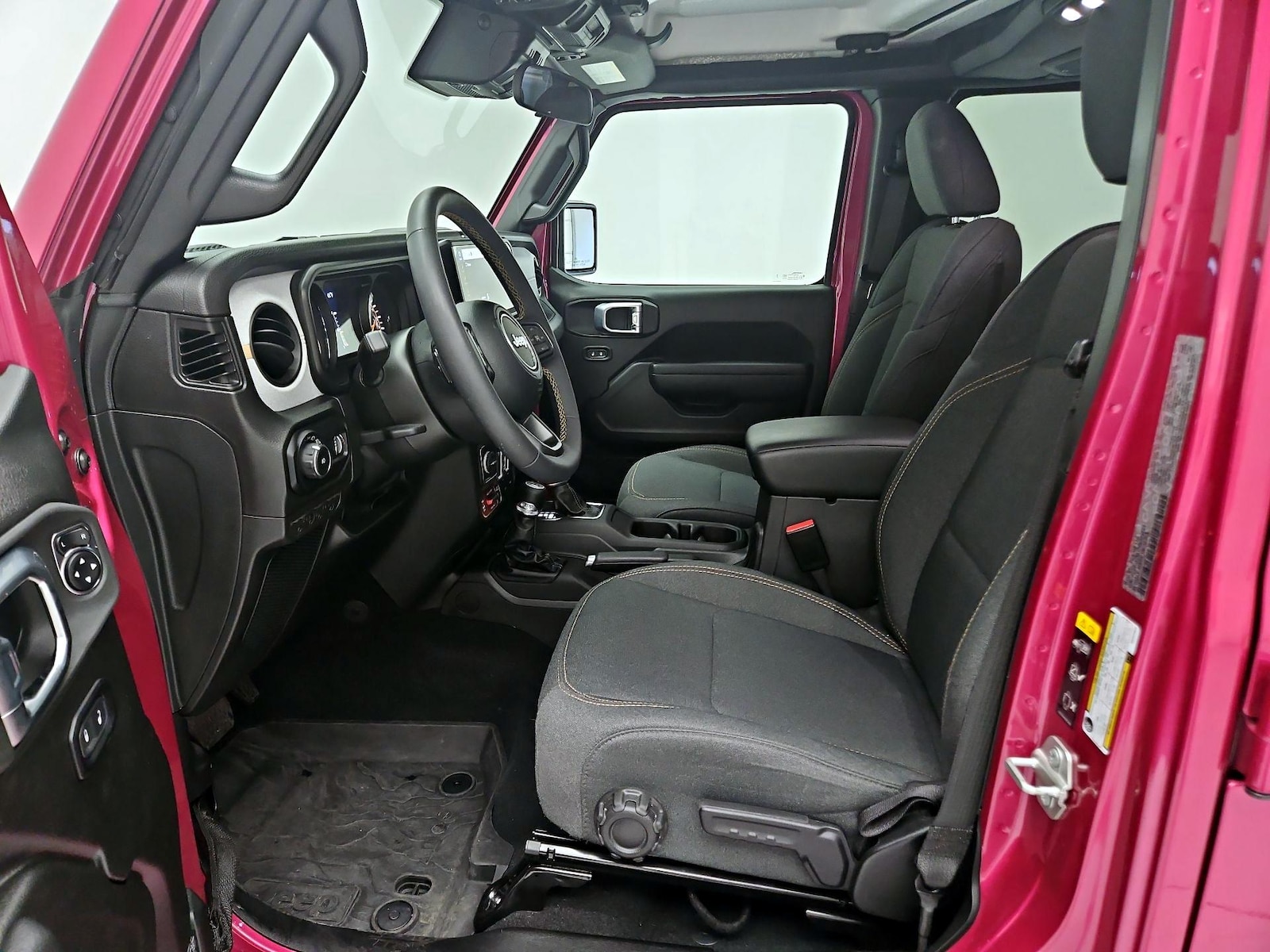 2024 Jeep Wrangler 4-Door Willys - Photo 12