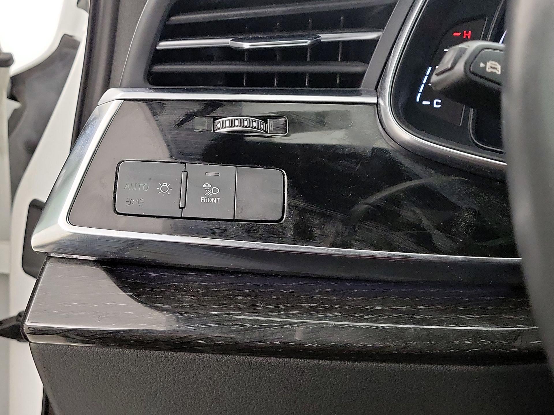 Thumbnail: 2021 Audi Q7 - 13