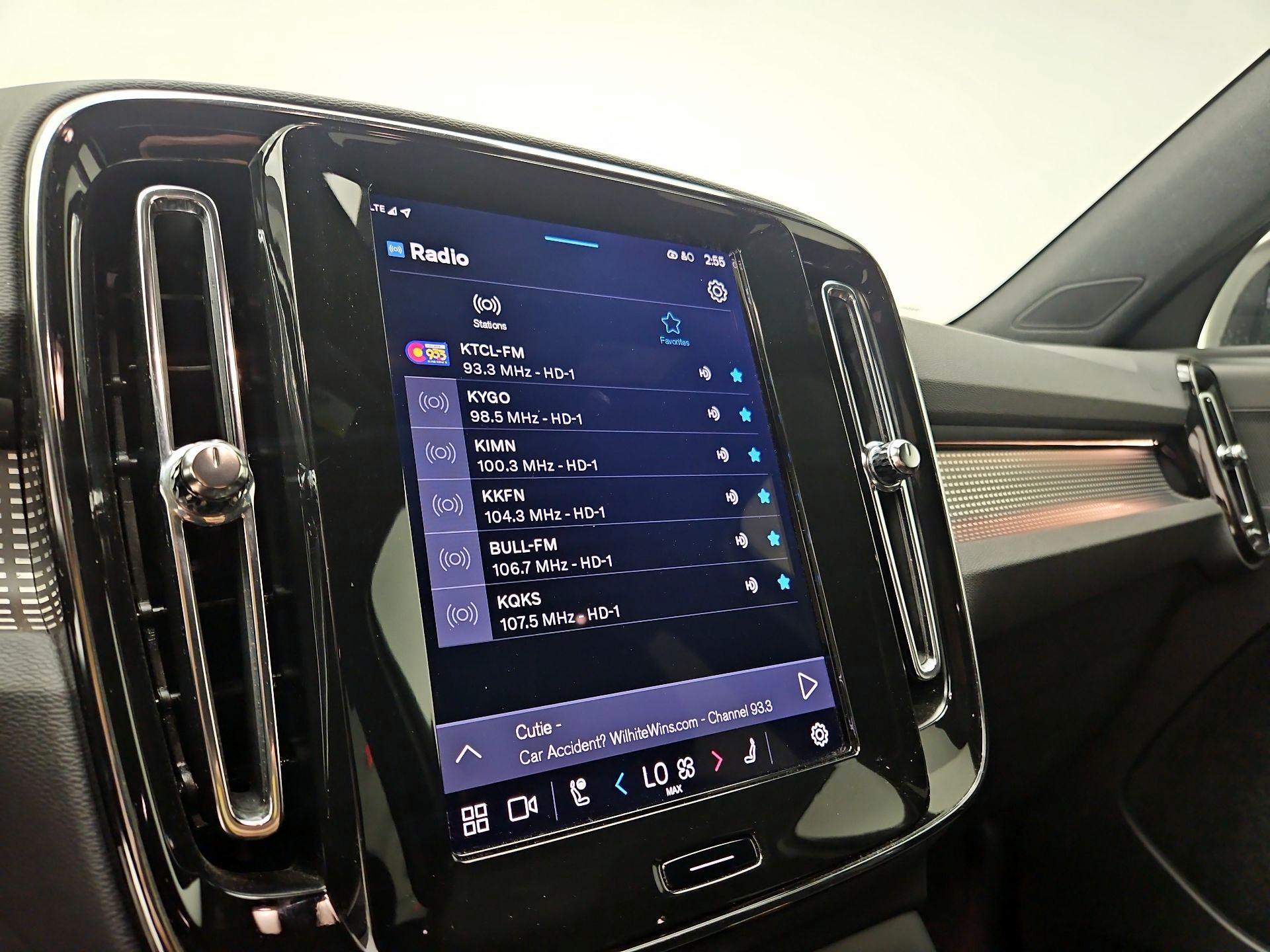 Thumbnail: 2025 Volvo XC40 - 15