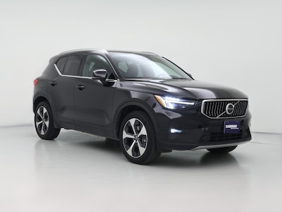 2025 Volvo XC40 B5 Plus Bright Theme