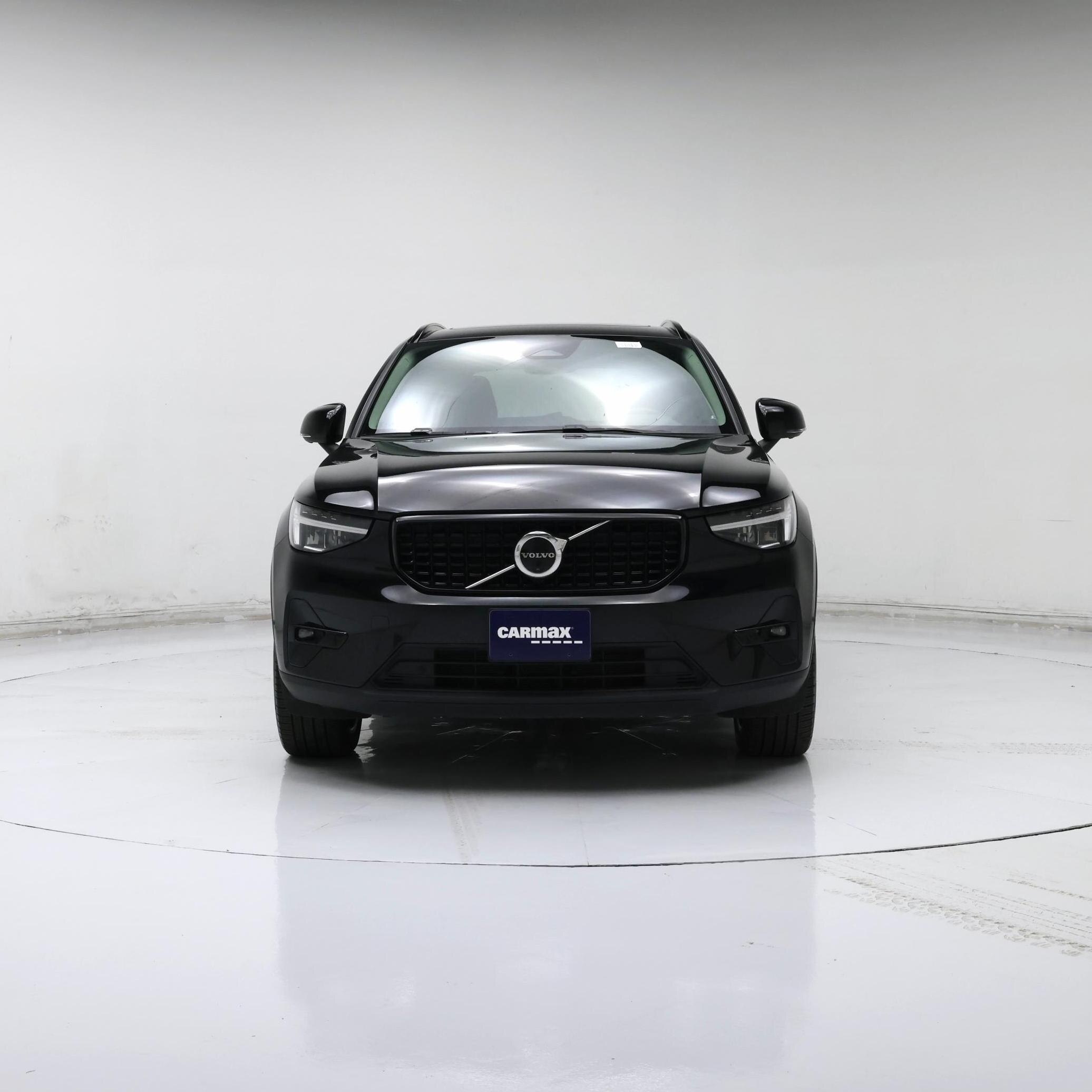 Thumbnail: 2025 Volvo XC40 - 5