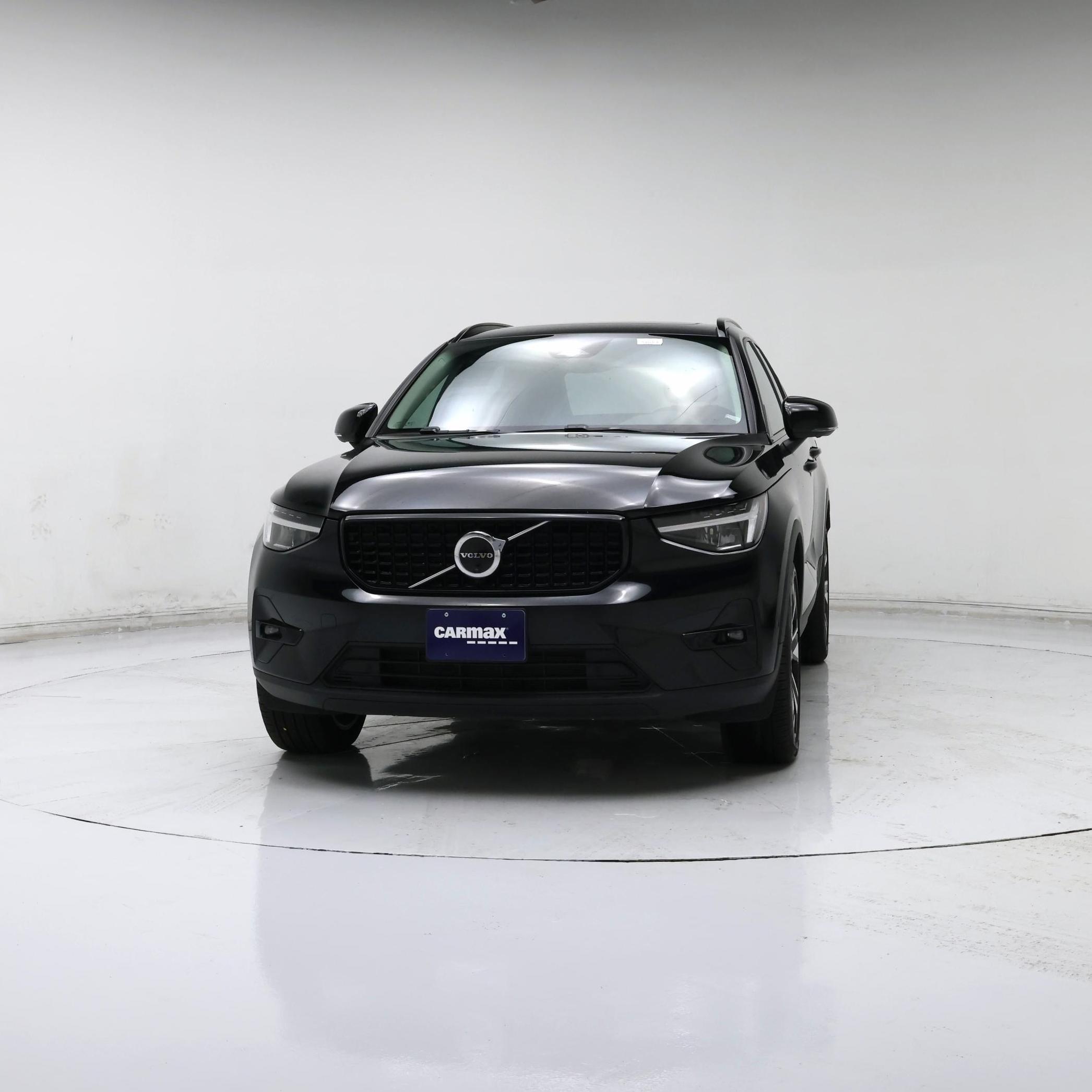 Thumbnail: 2025 Volvo XC40 - 5