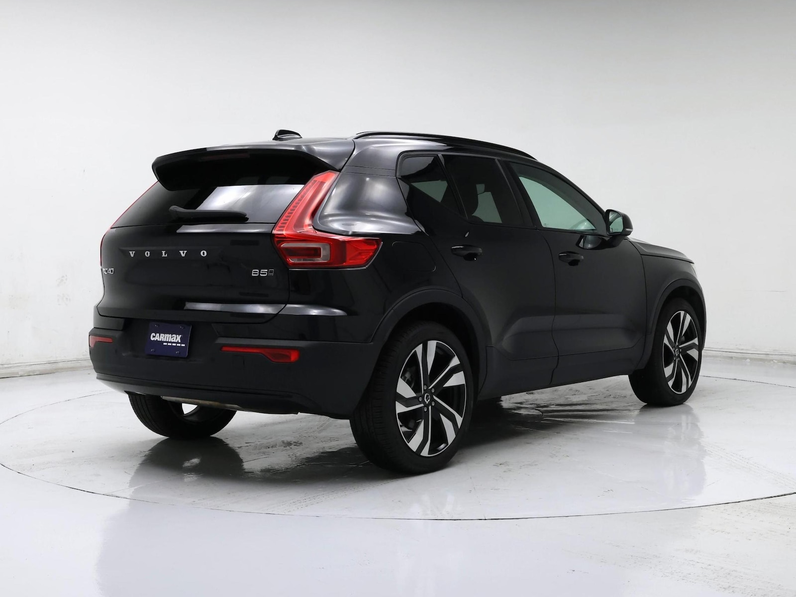 2025 Volvo XC40 Plus - Photo 9
