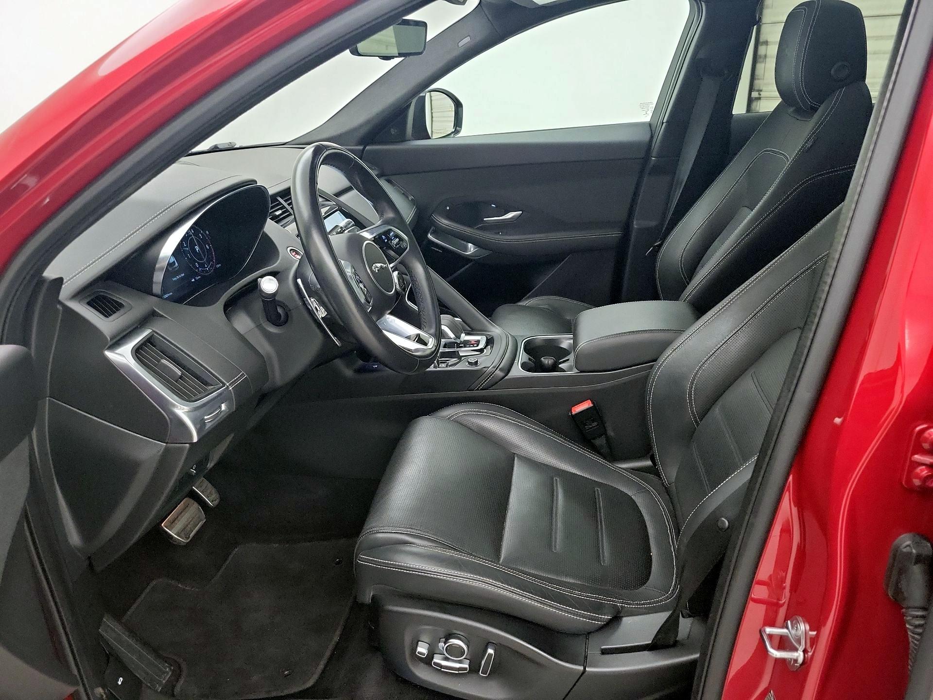 Thumbnail: 2021 Jaguar E-Pace - 11