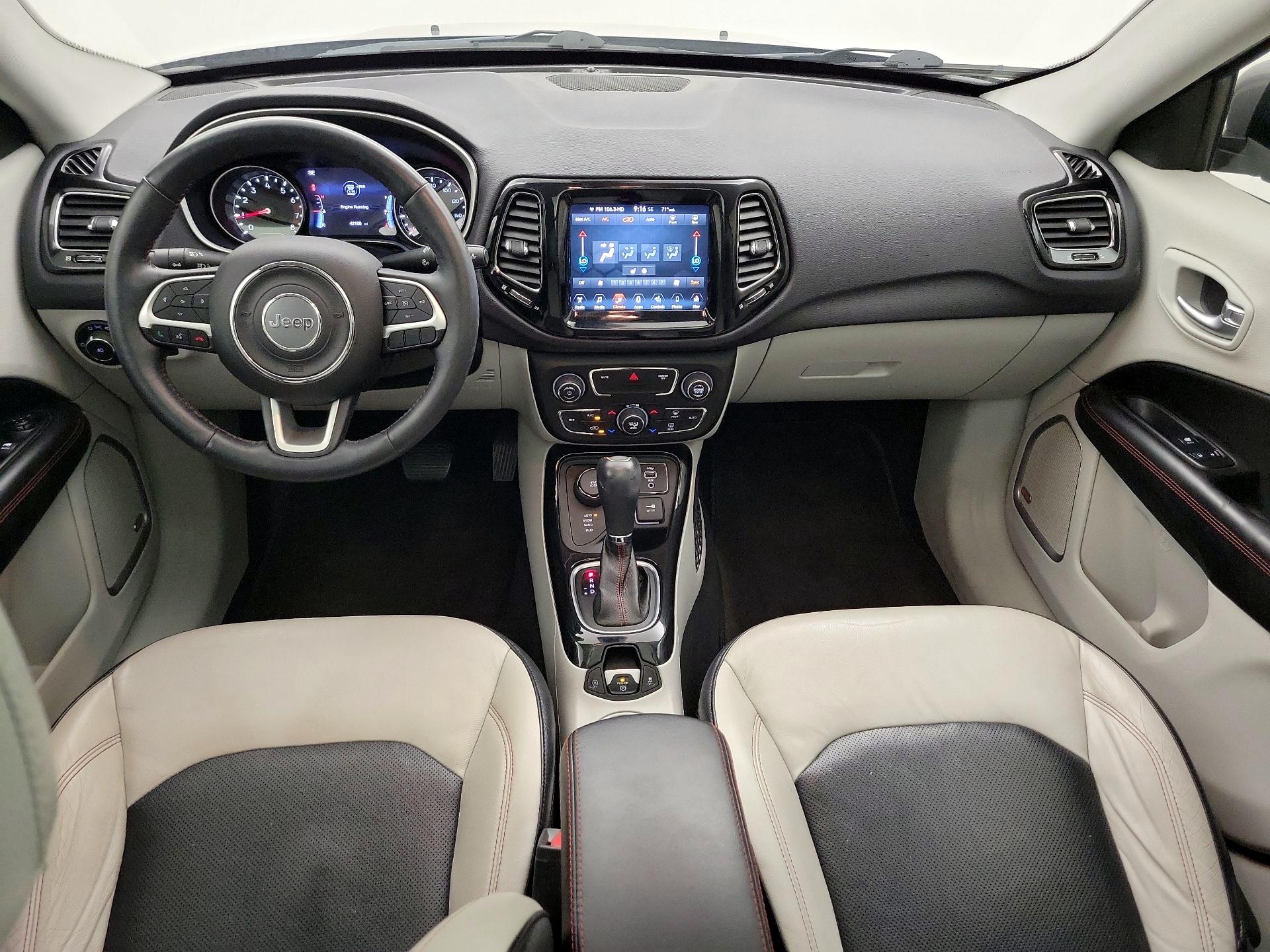 Thumbnail: 2018 Jeep Compass - 9