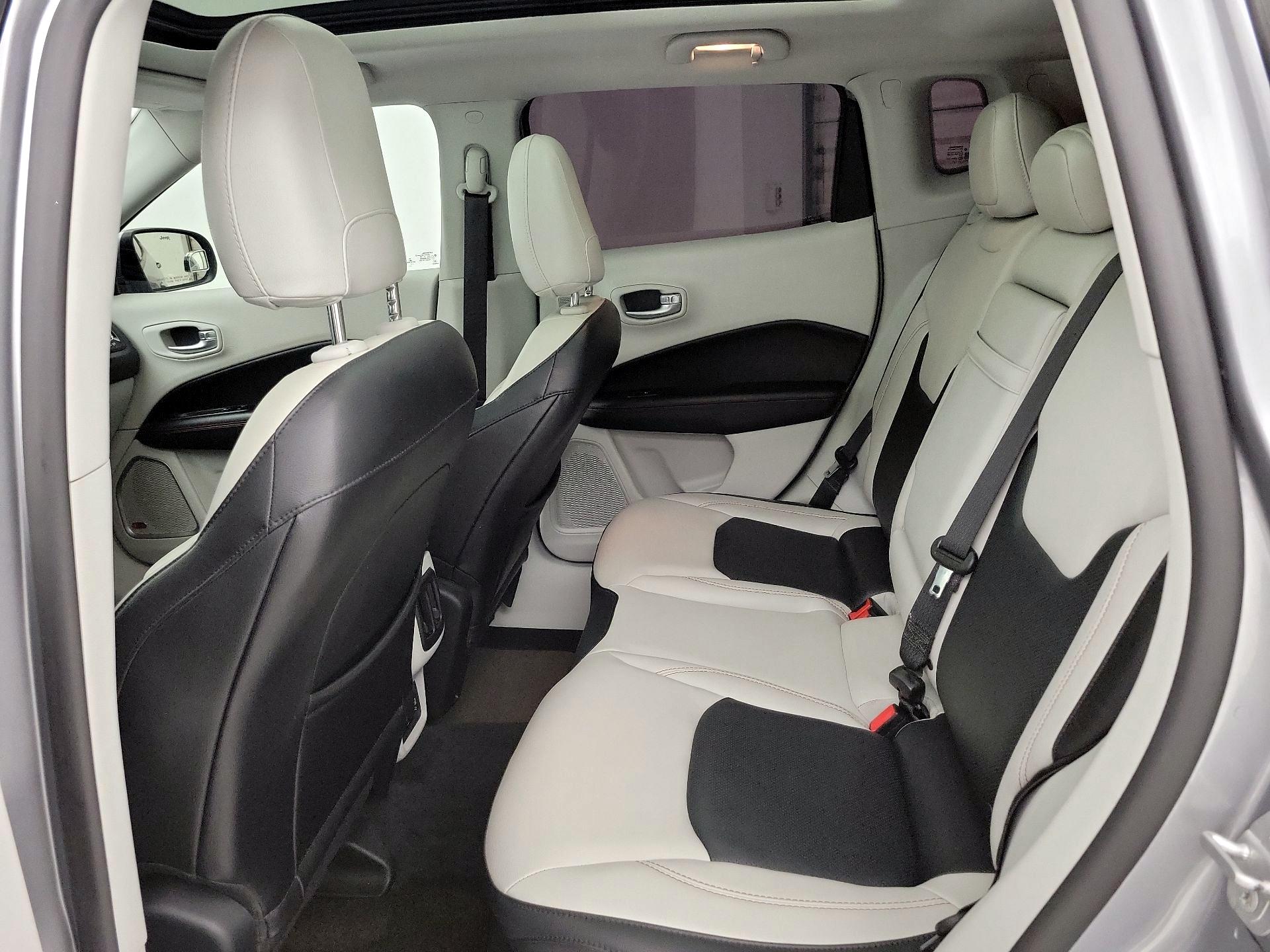 Thumbnail: 2018 Jeep Compass - 20