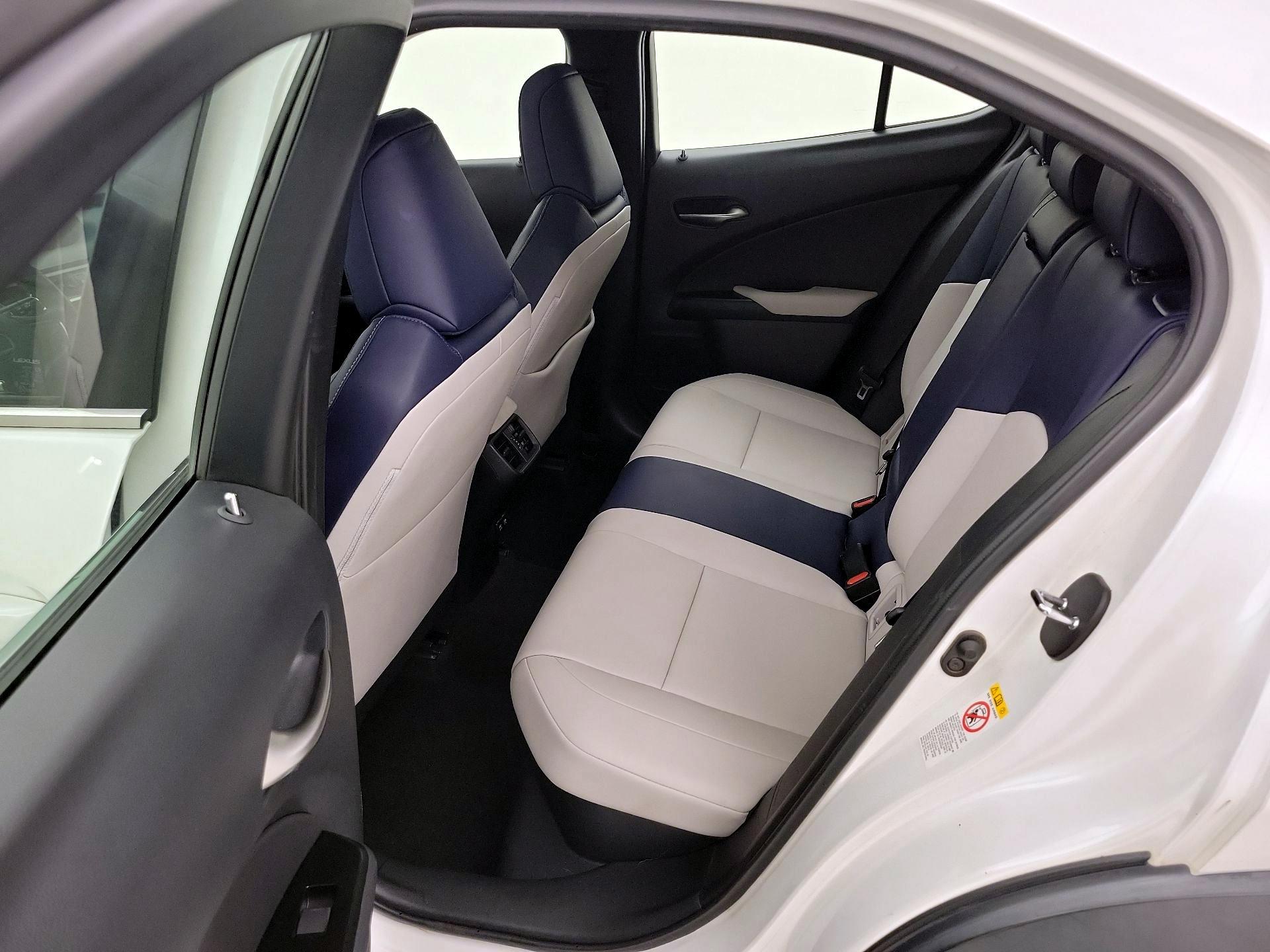 Thumbnail: 2019 Lexus UX - 20