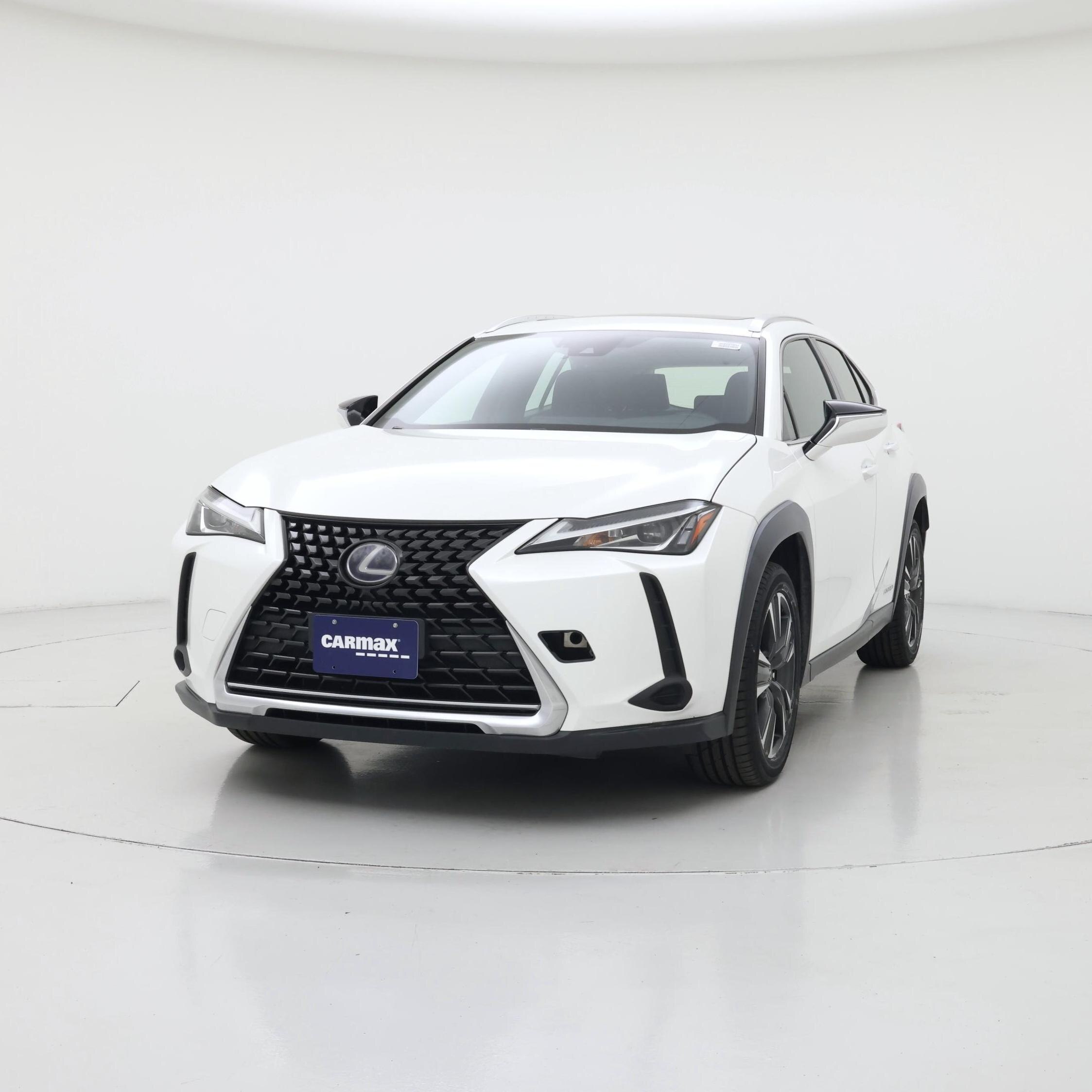Thumbnail: 2019 Lexus UX - 4