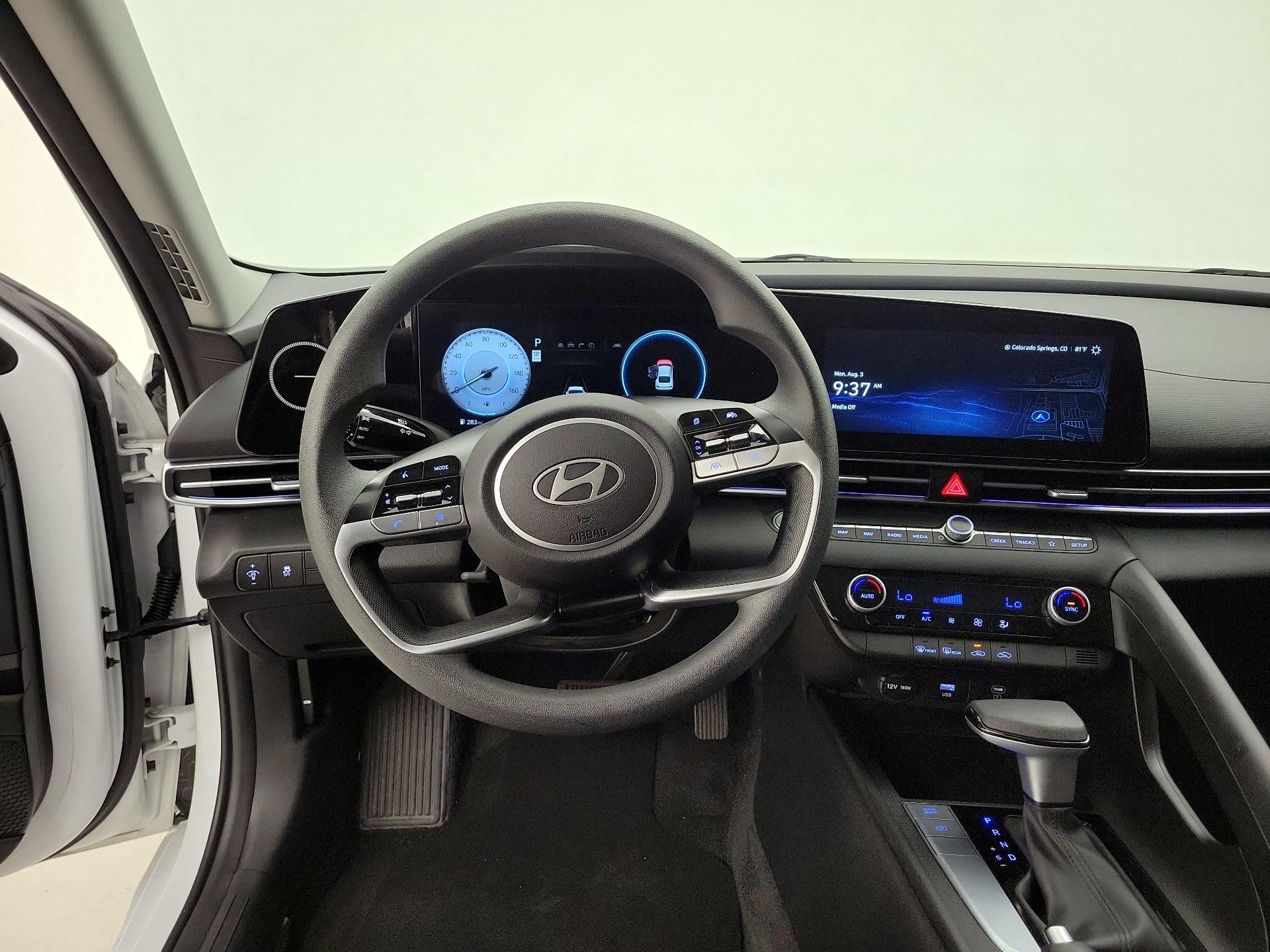 Thumbnail: 2024 Hyundai Elantra - 9