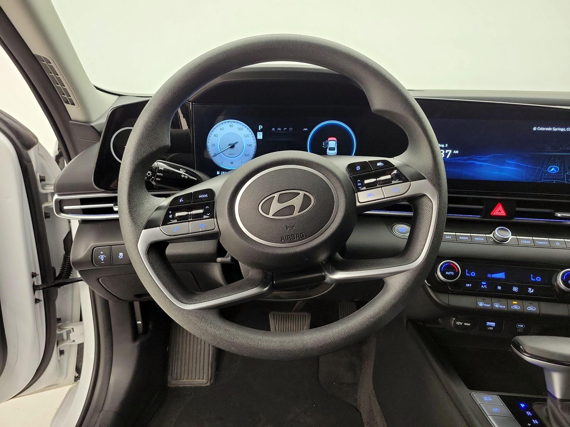 Thumbnail: 2024 Hyundai Elantra - 10
