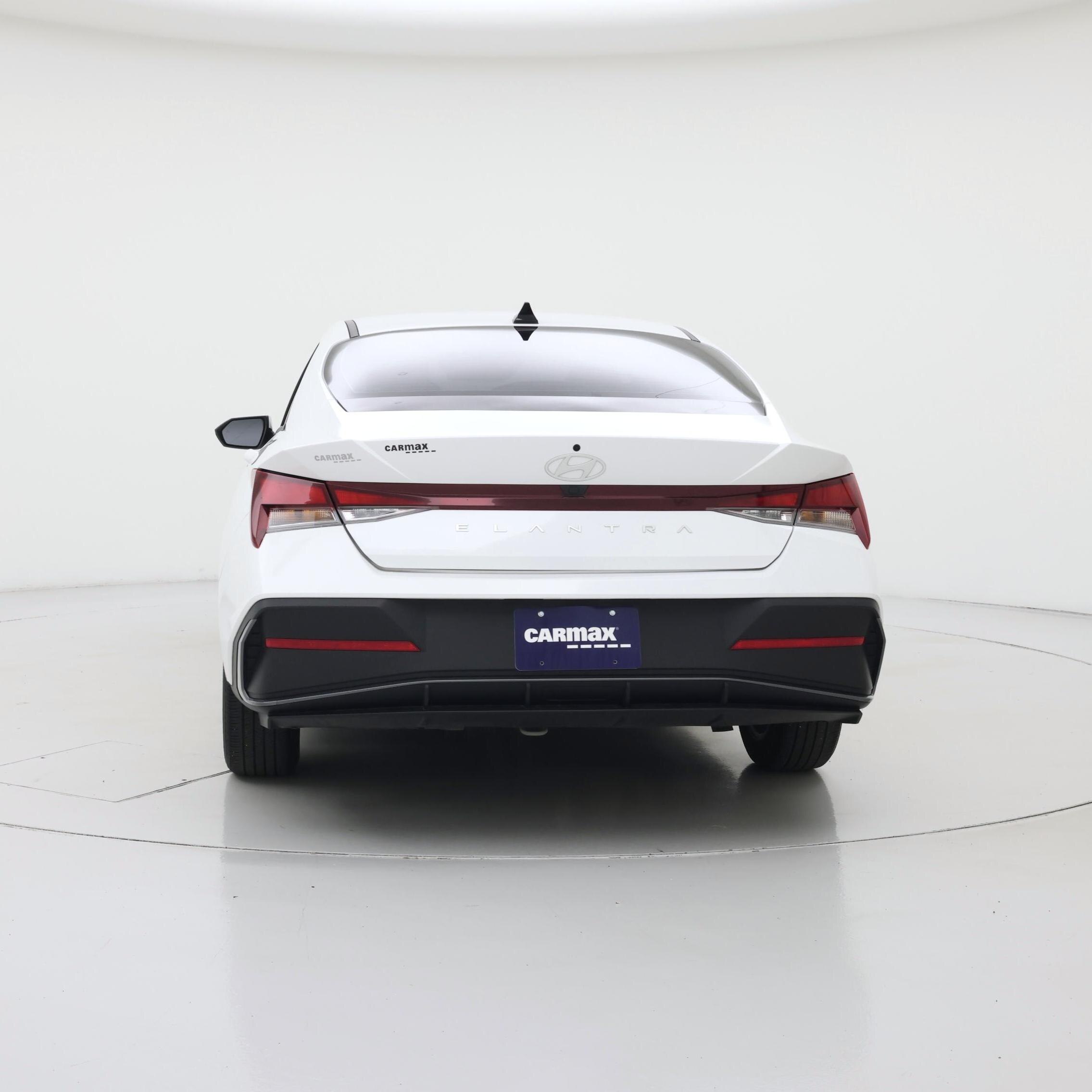 Thumbnail: 2024 Hyundai Elantra - 6