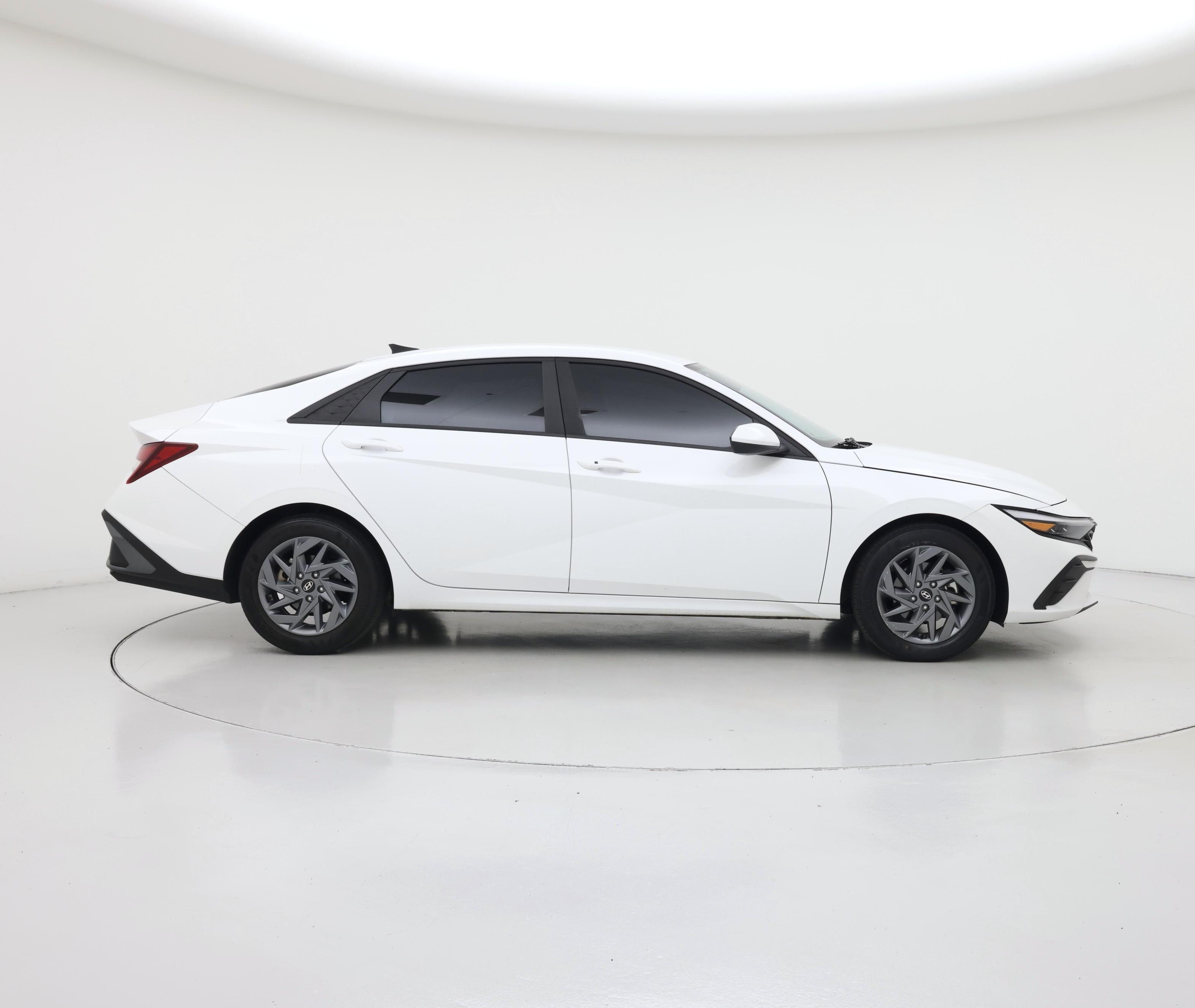Thumbnail: 2024 Hyundai Elantra - 7