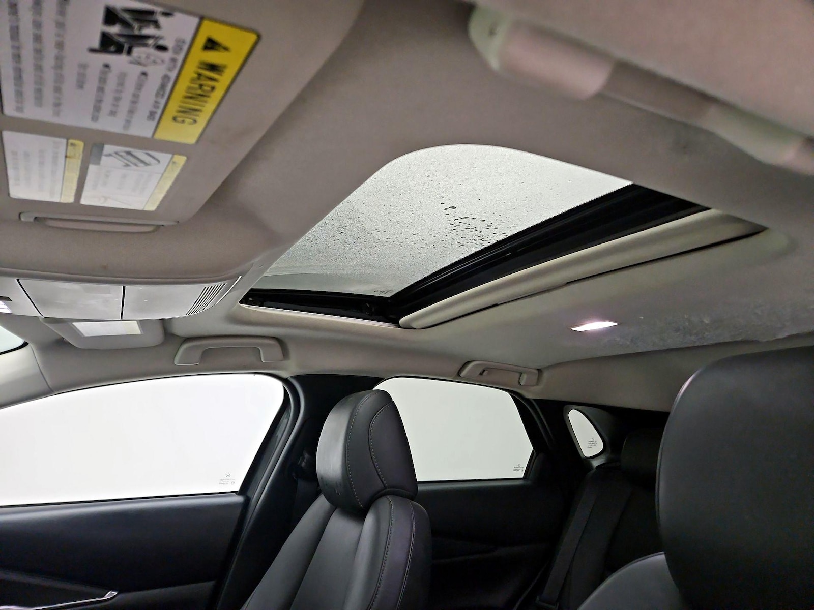 Sunroof(s) & Overhead Airbags
