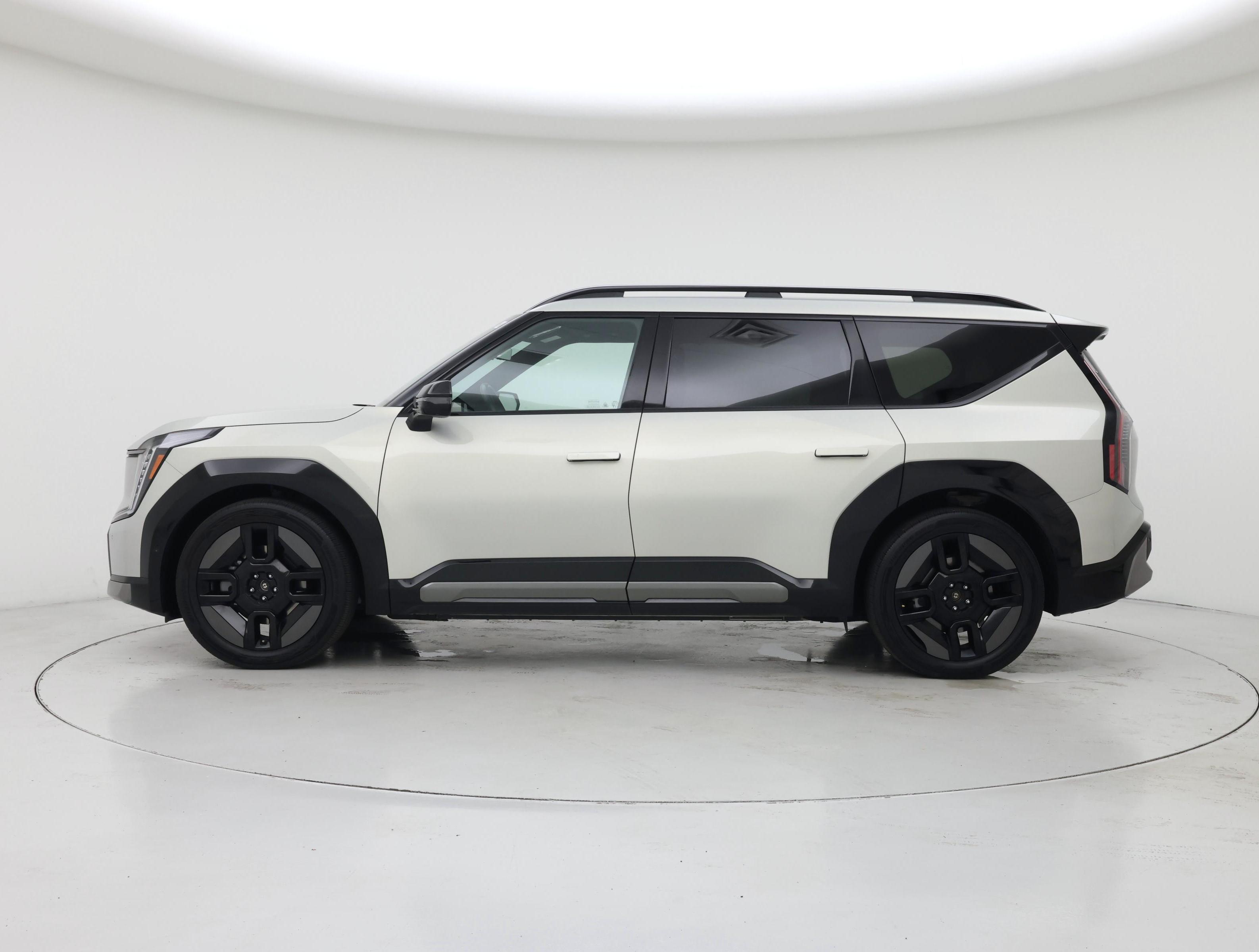 Thumbnail: 2024 Kia EV9 - 3