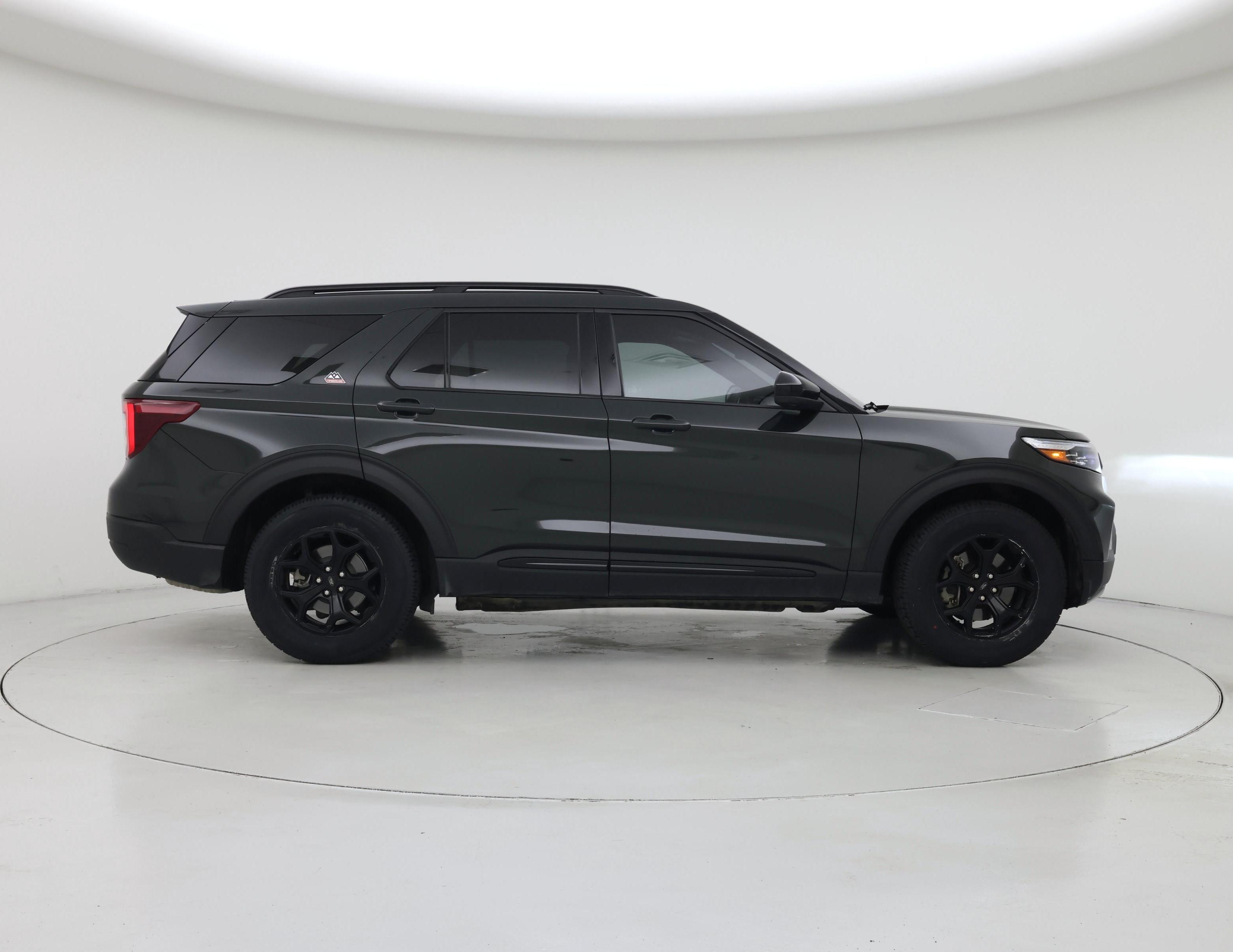 Thumbnail: 2022 Ford Explorer - 7