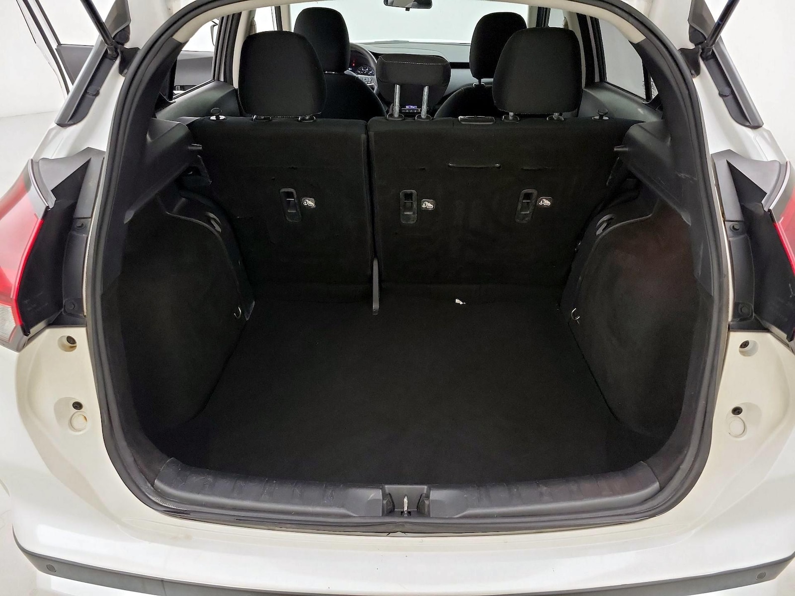 2021 Nissan Kicks SV - Photo 21