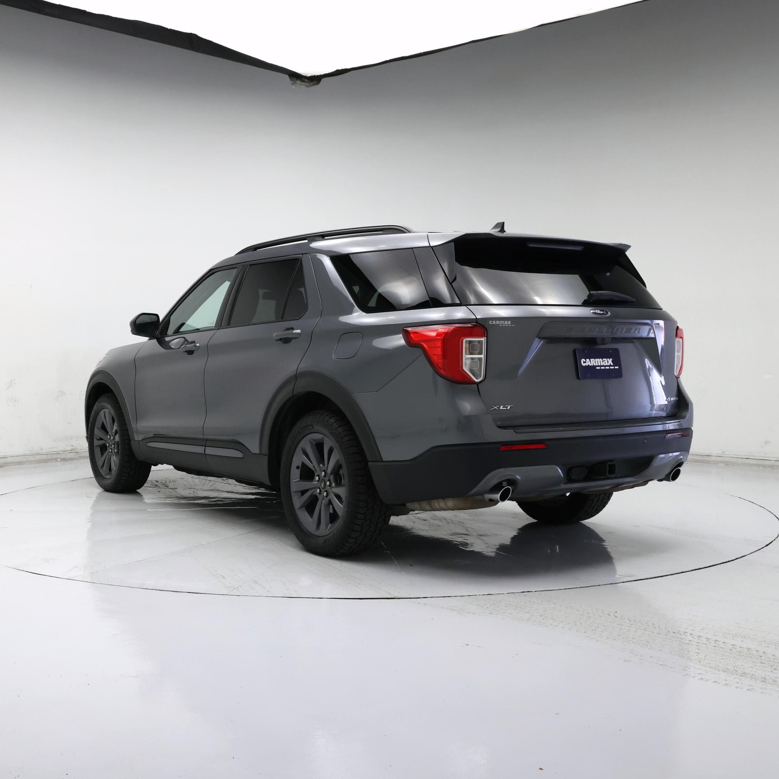 Thumbnail: 2022 Ford Explorer - 2