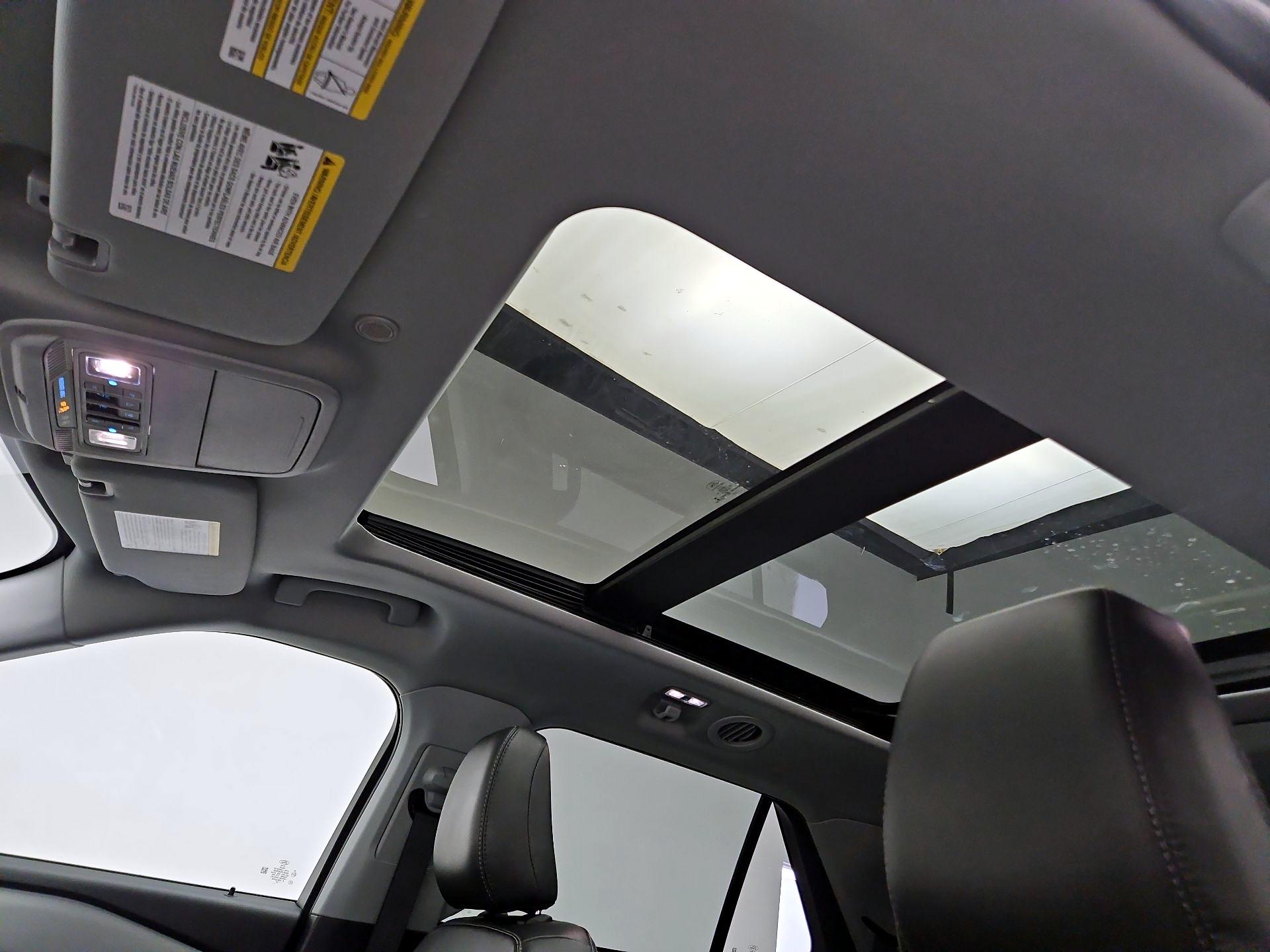 Thumbnail: 2022 Ford Explorer - 20