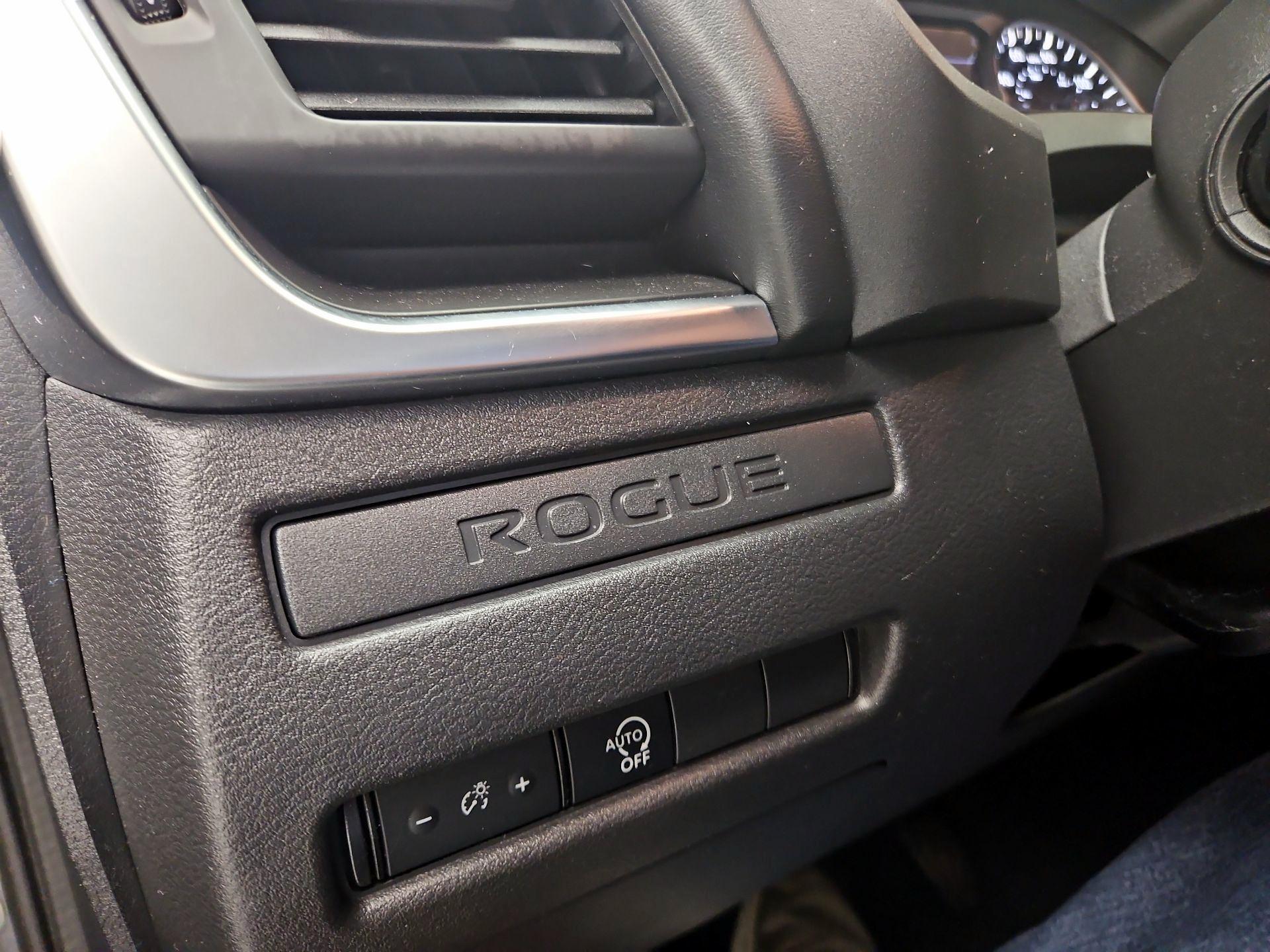 Thumbnail: 2023 Nissan Rogue - 13