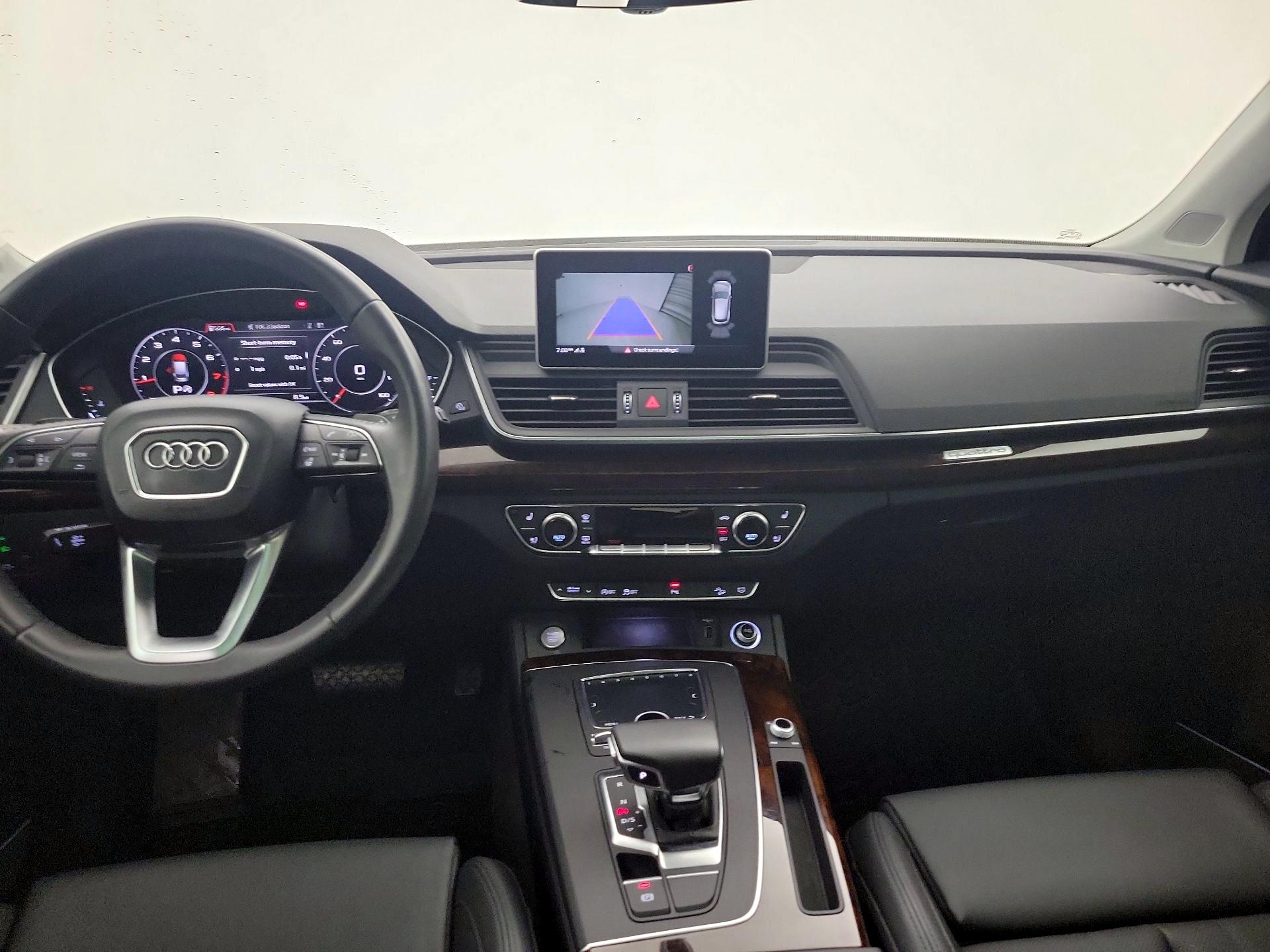 Thumbnail: 2023 Audi Q5 - 9