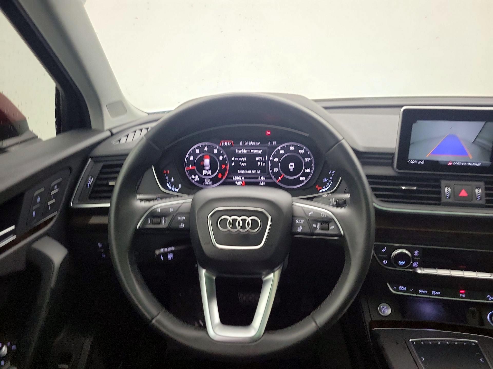 Thumbnail: 2023 Audi Q5 - 10