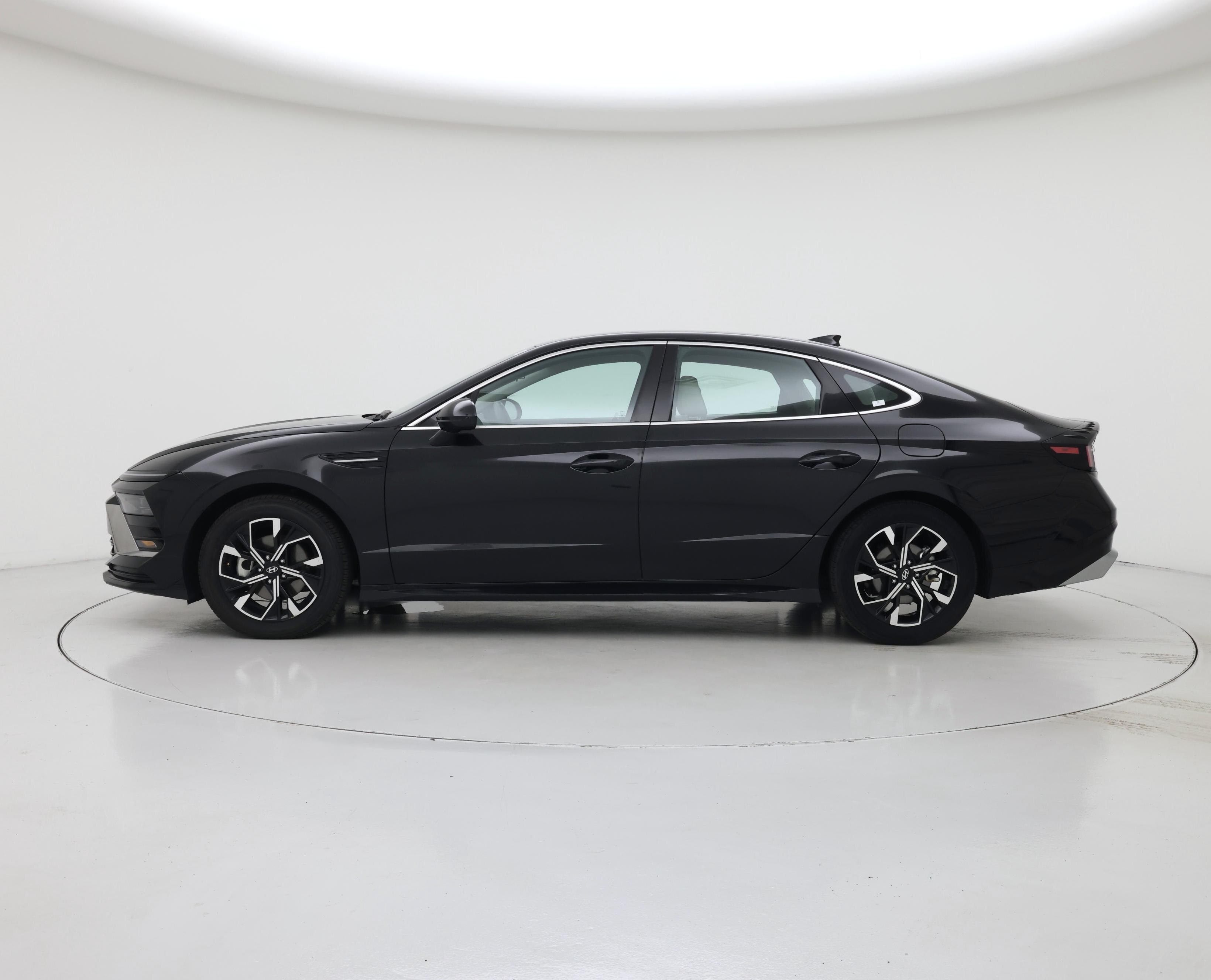 Thumbnail: 2025 Hyundai Sonata - 3