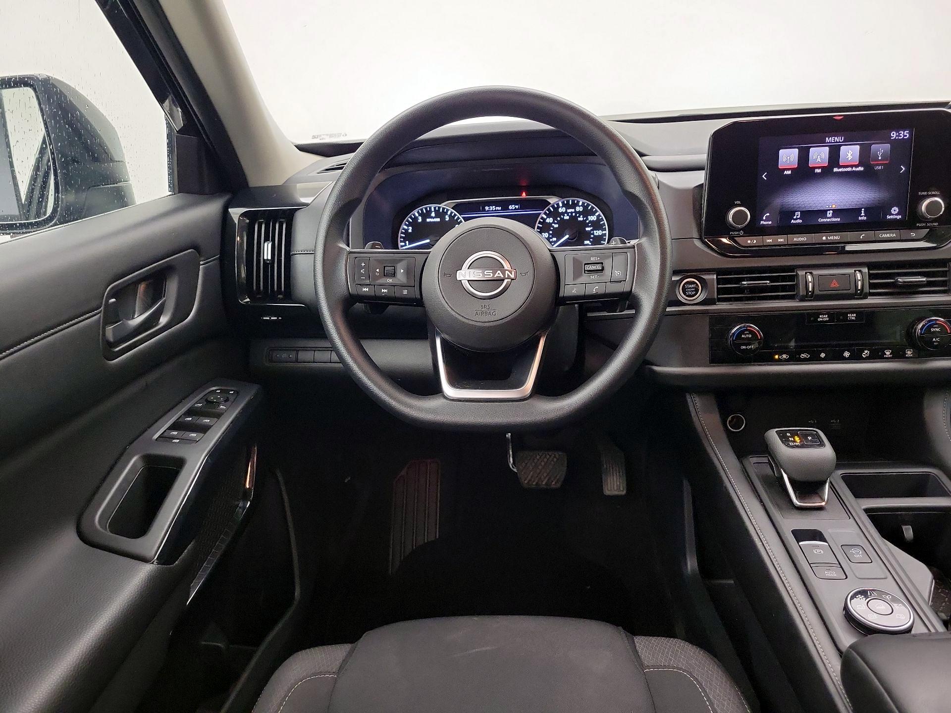 Thumbnail: 2024 Nissan Pathfinder - 10