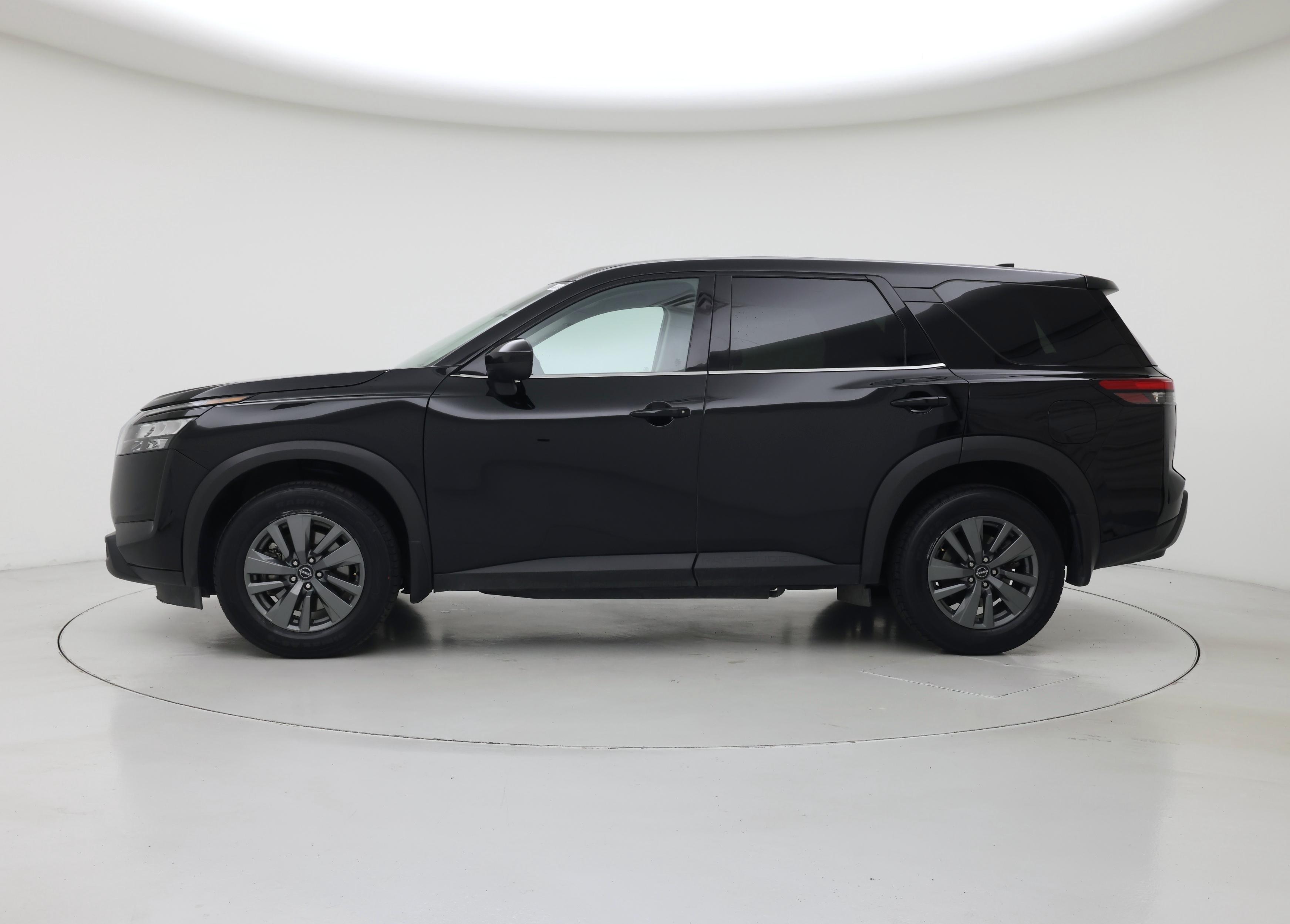 Thumbnail: 2024 Nissan Pathfinder - 3