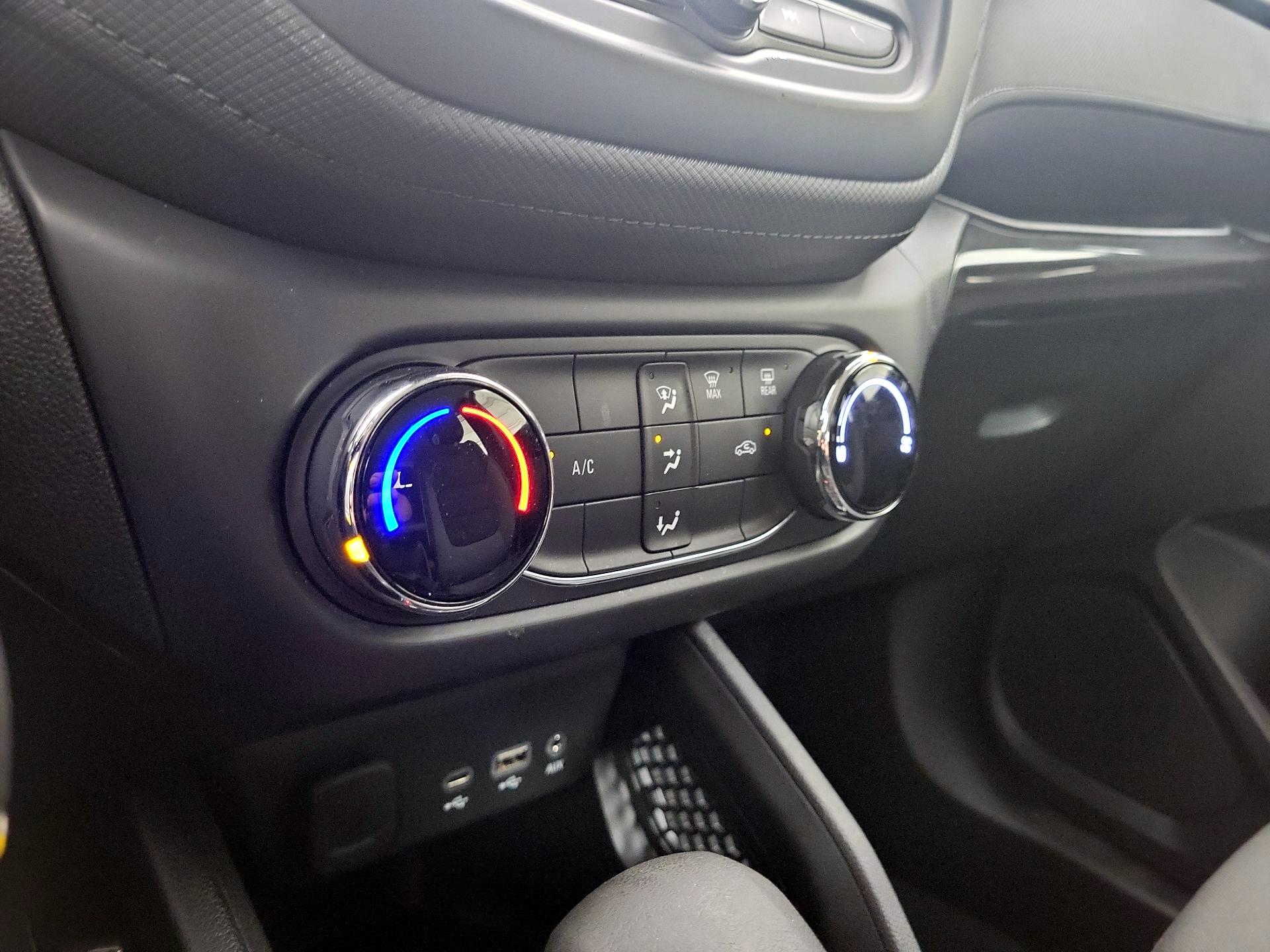 Thumbnail: 2023 Chevrolet TrailBlazer - 16
