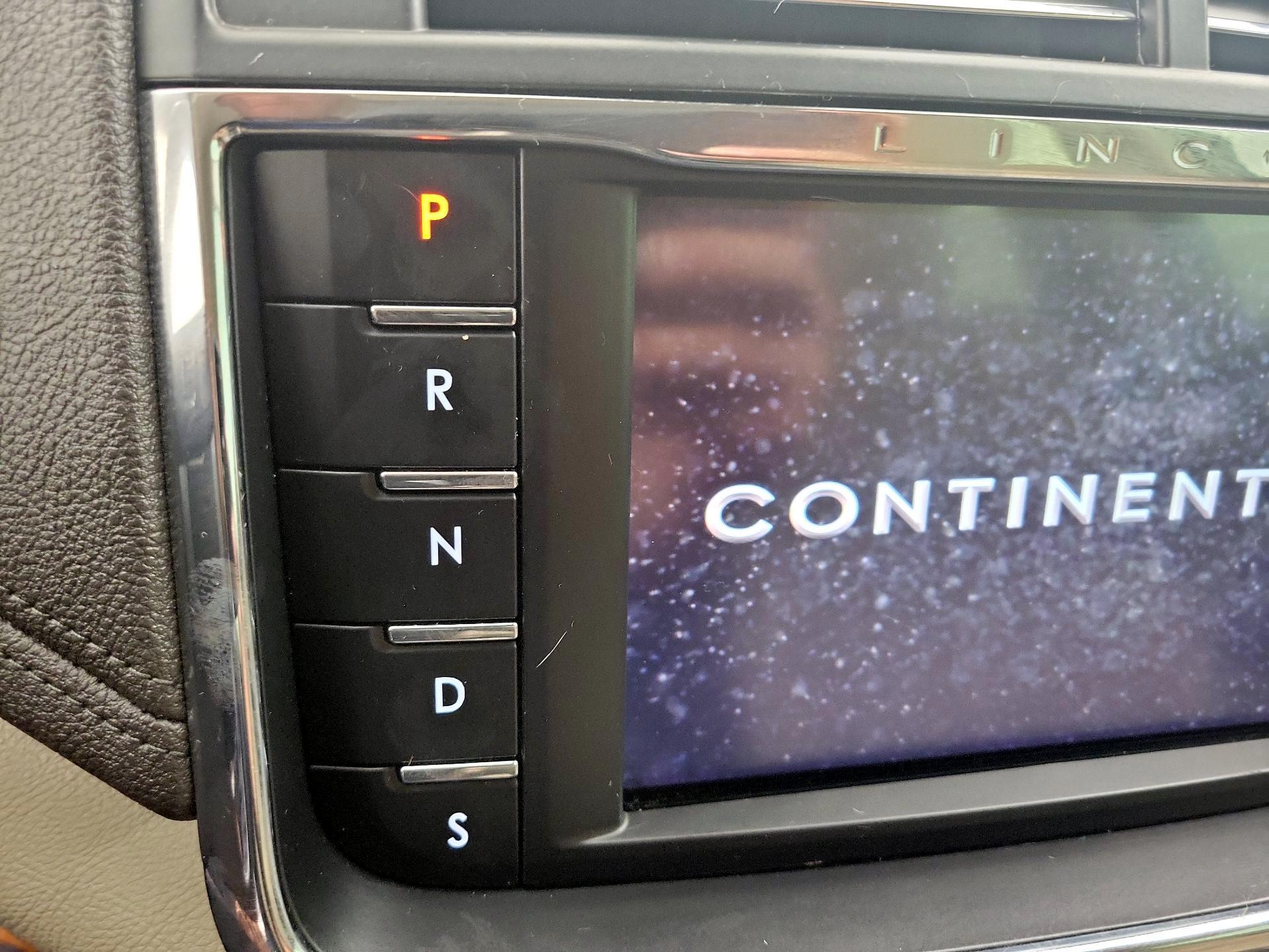 Thumbnail: 2020 Lincoln Continental - 18