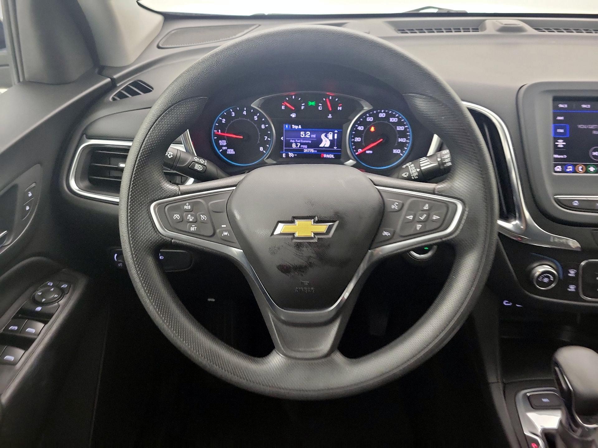 Thumbnail: 2022 Chevrolet Equinox - 10