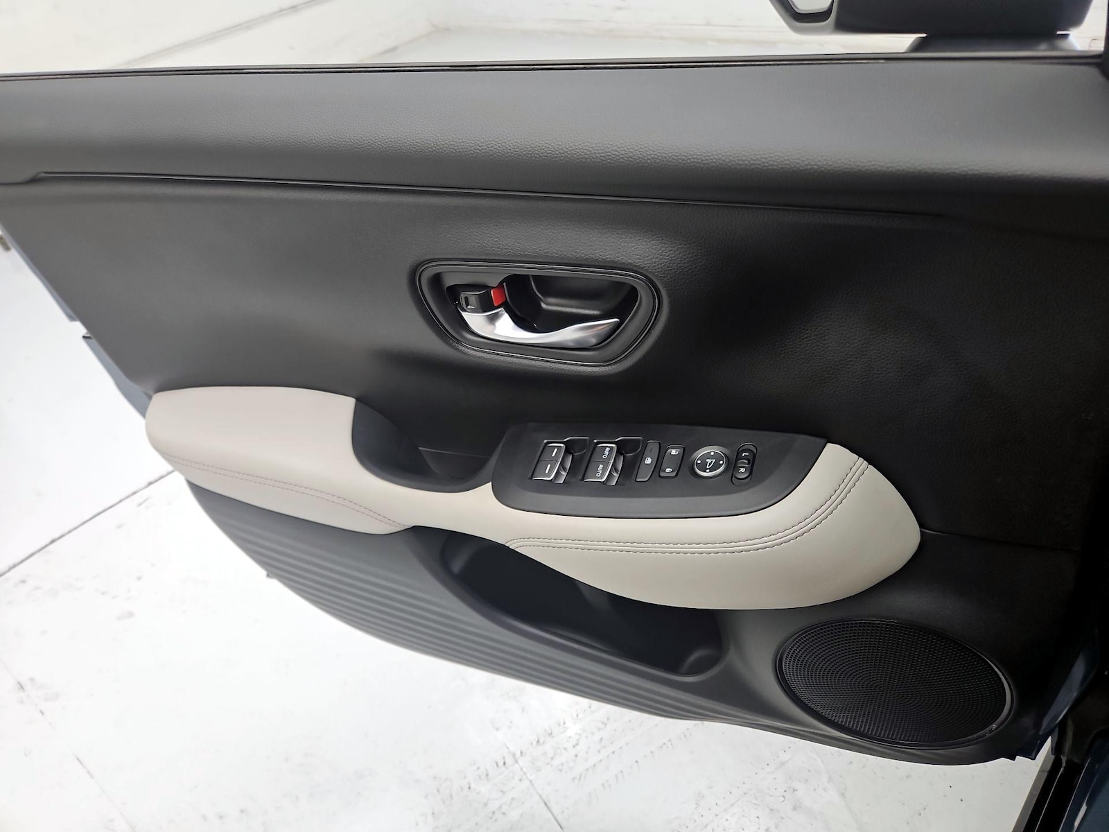 2026 Honda HR-V EX-L - Photo 13