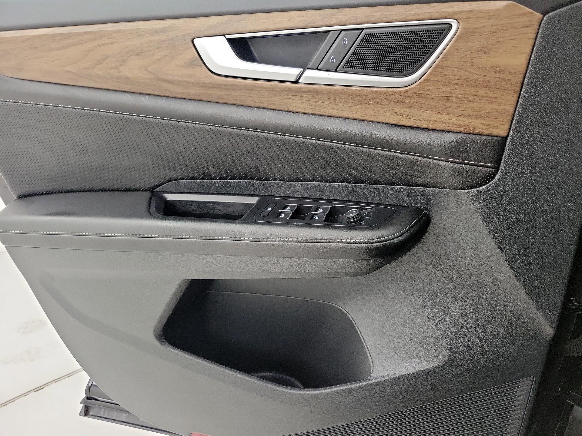 Thumbnail: 2026 Volkswagen Atlas - 12