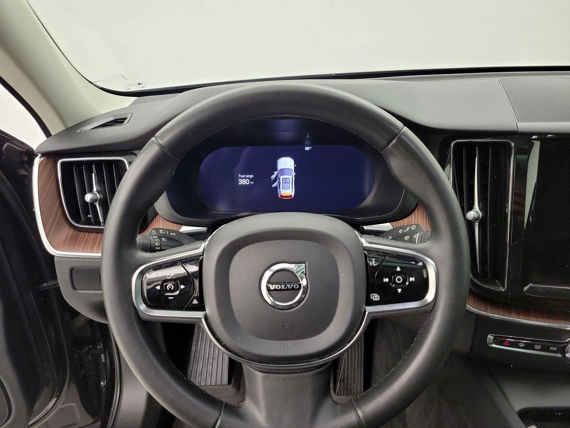 Thumbnail: 2024 Volvo XC60 - 9
