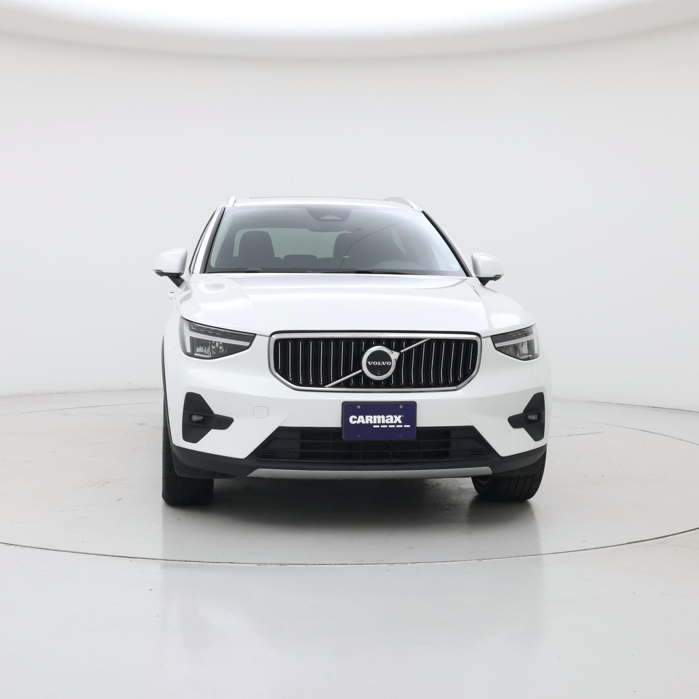 Thumbnail: 2025 Volvo XC40 - 5