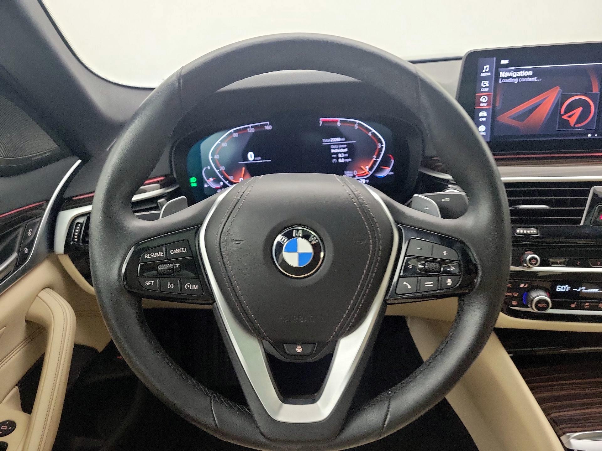 Thumbnail: 2023 BMW 5 Series - 10