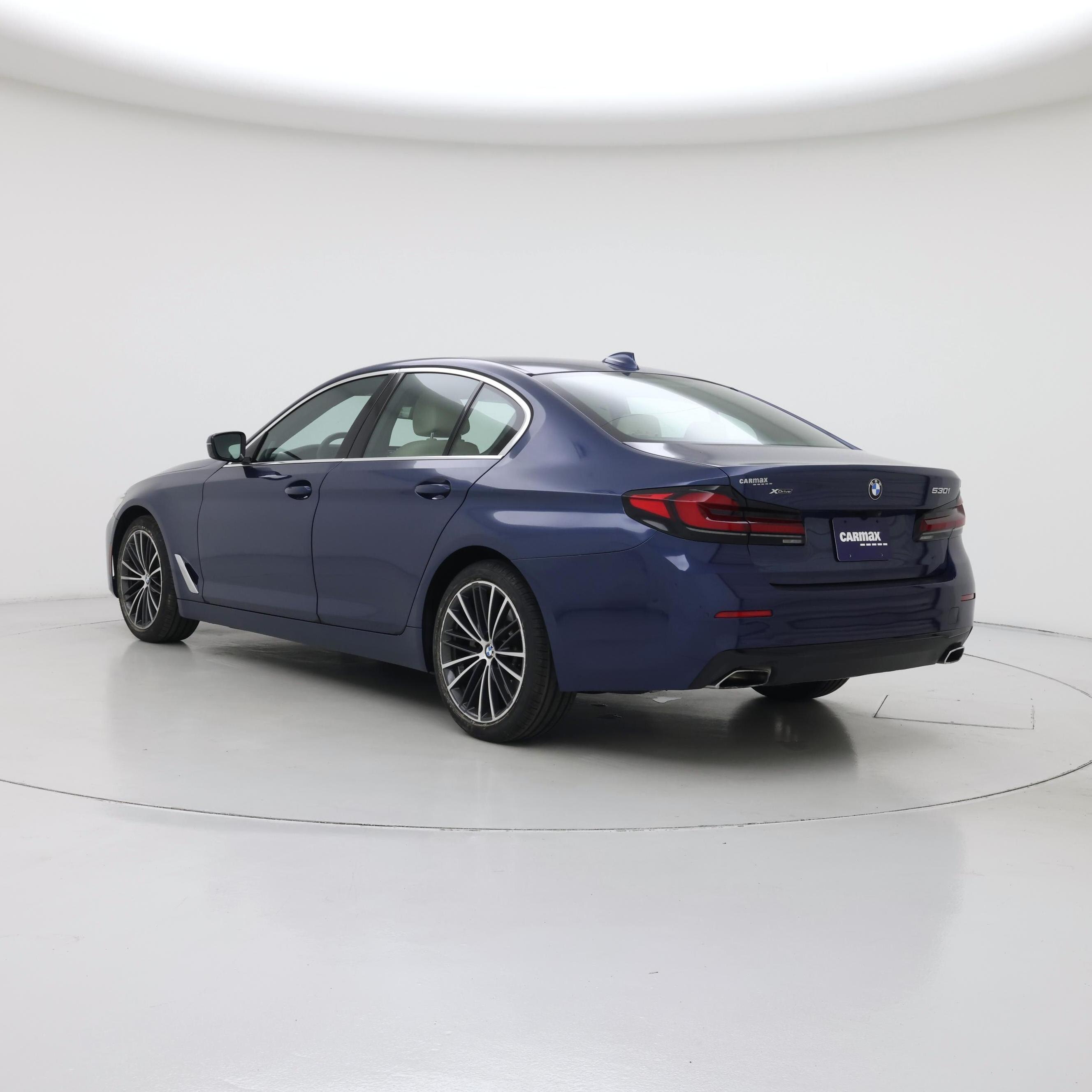 Thumbnail: 2023 BMW 5 Series - 2