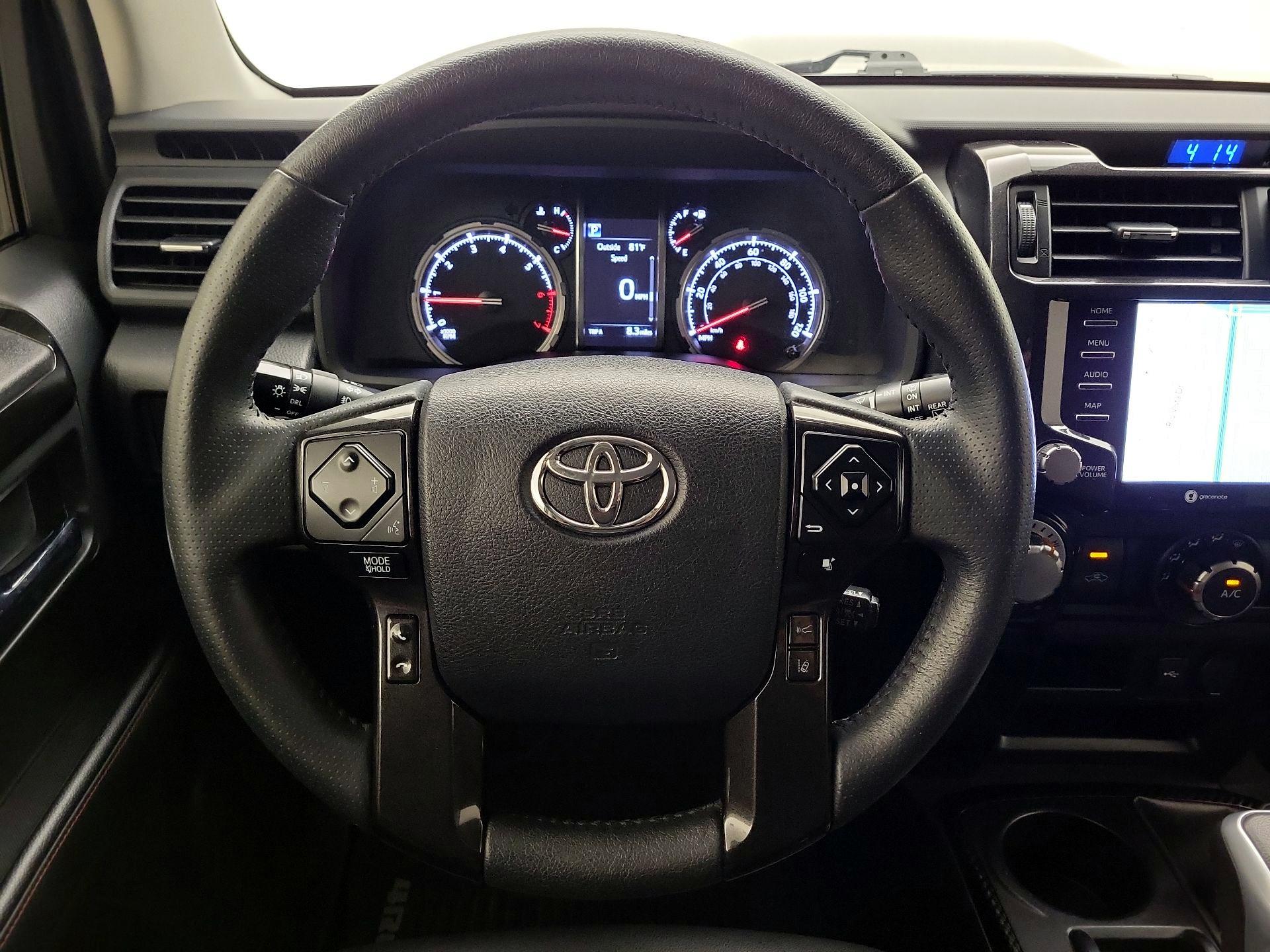 Thumbnail: 2020 Toyota 4Runner - 10