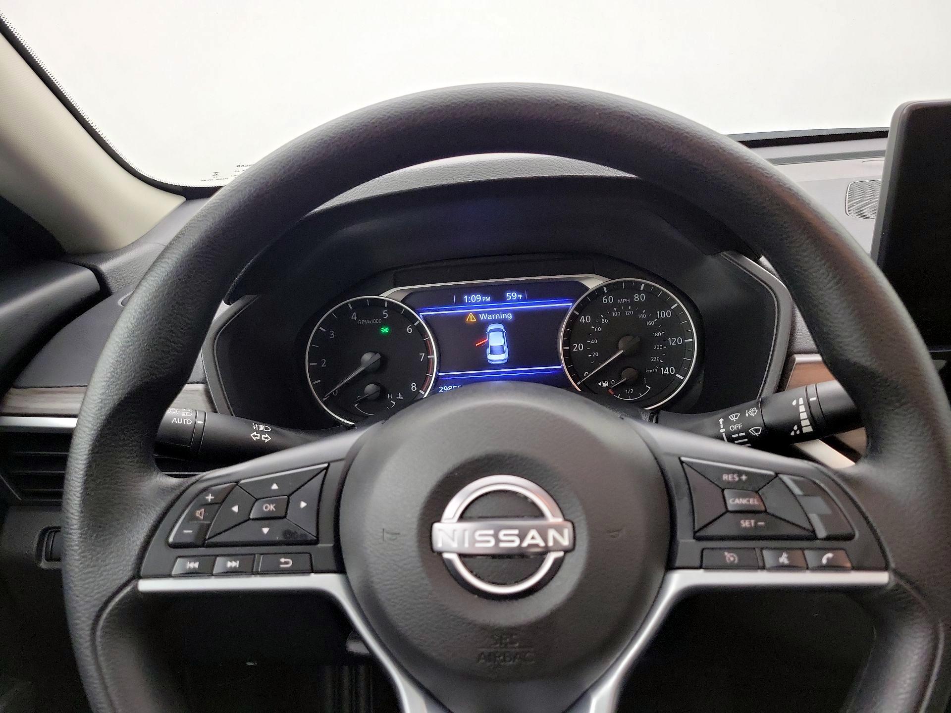 Thumbnail: 2025 Nissan Altima - 9